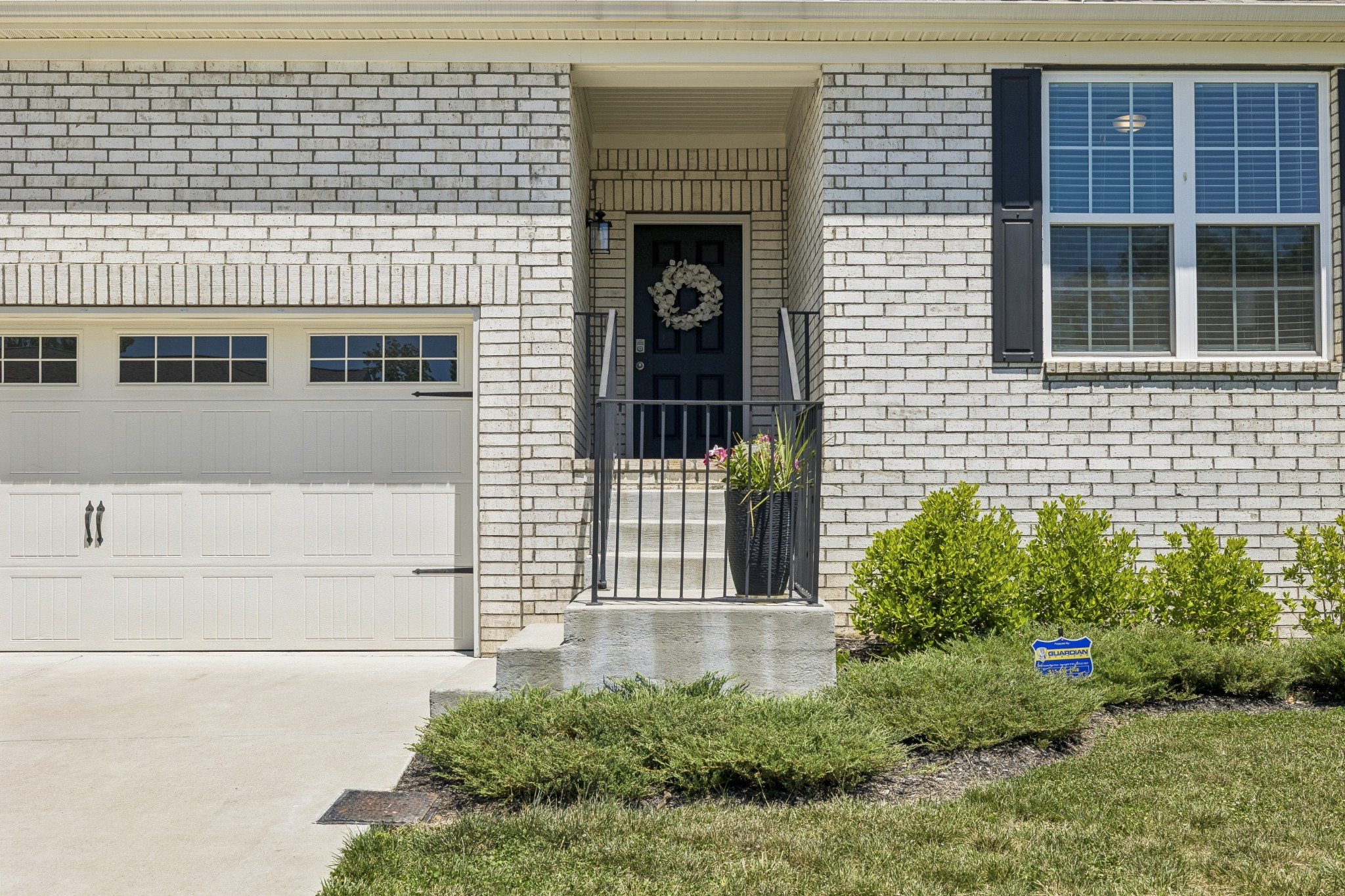 135 John T Alexander Blvd