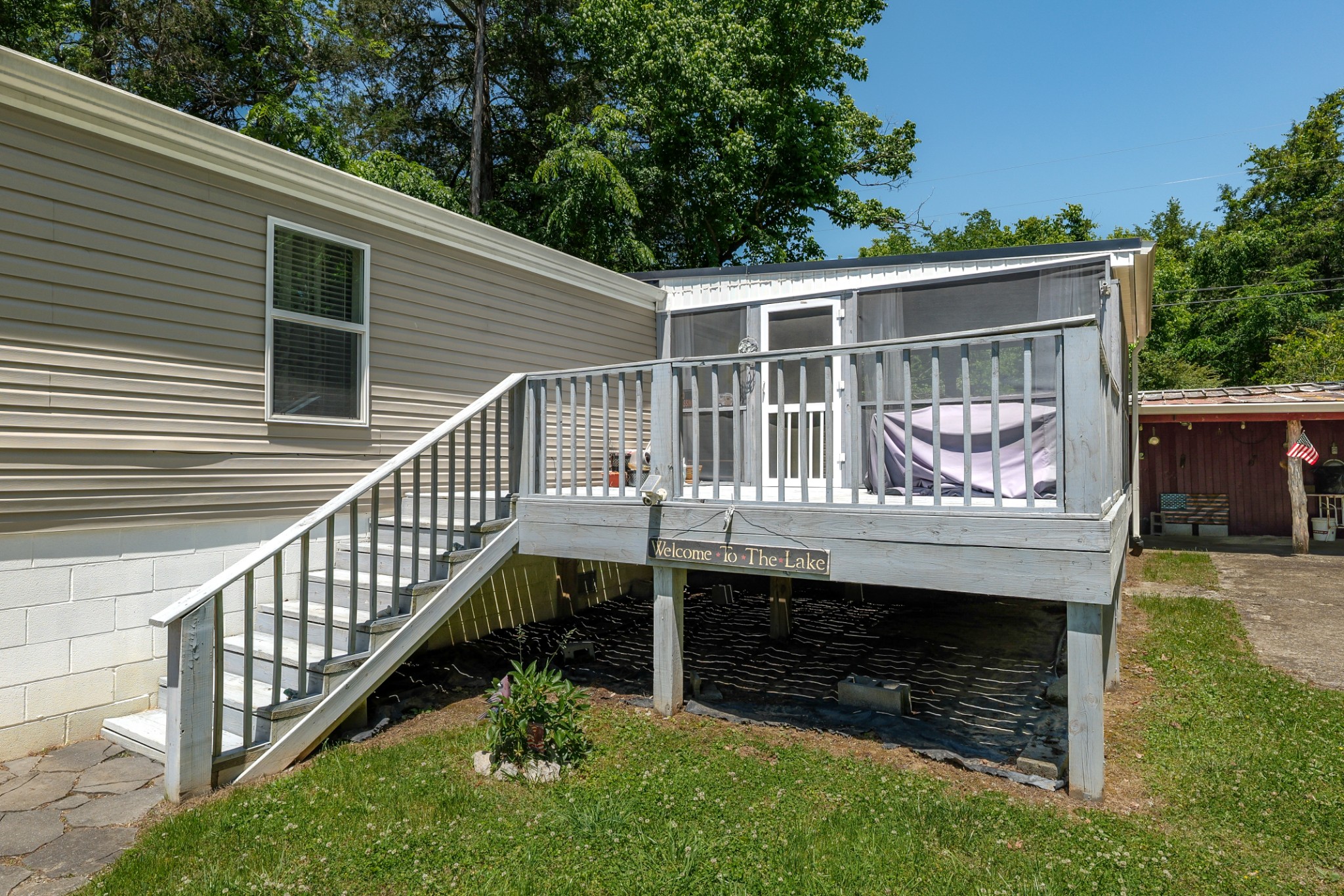 21 Lincoln Lake Rd