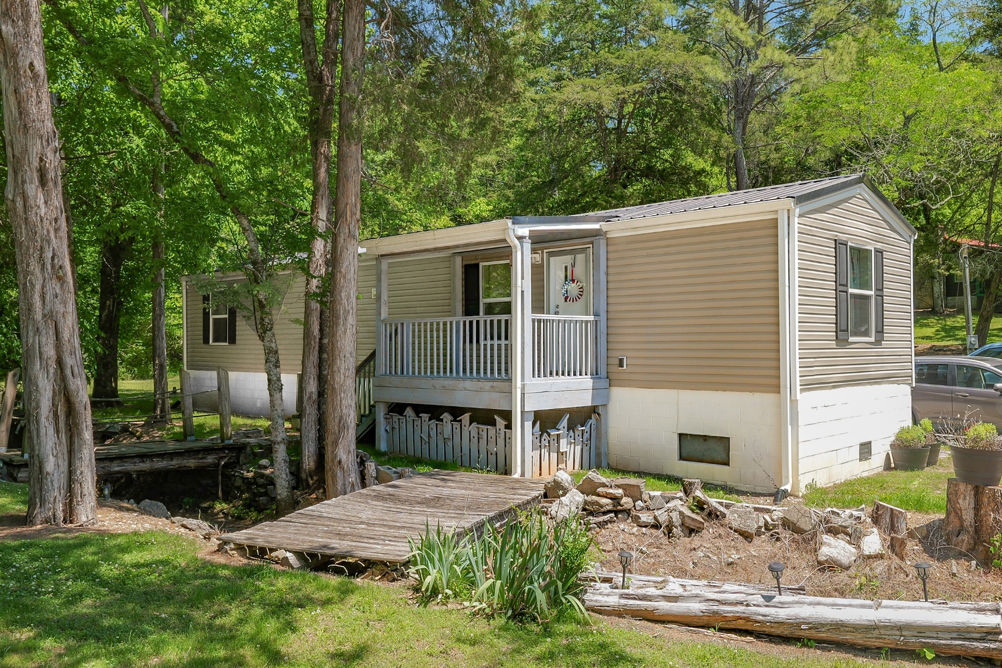 21 Lincoln Lake Rd