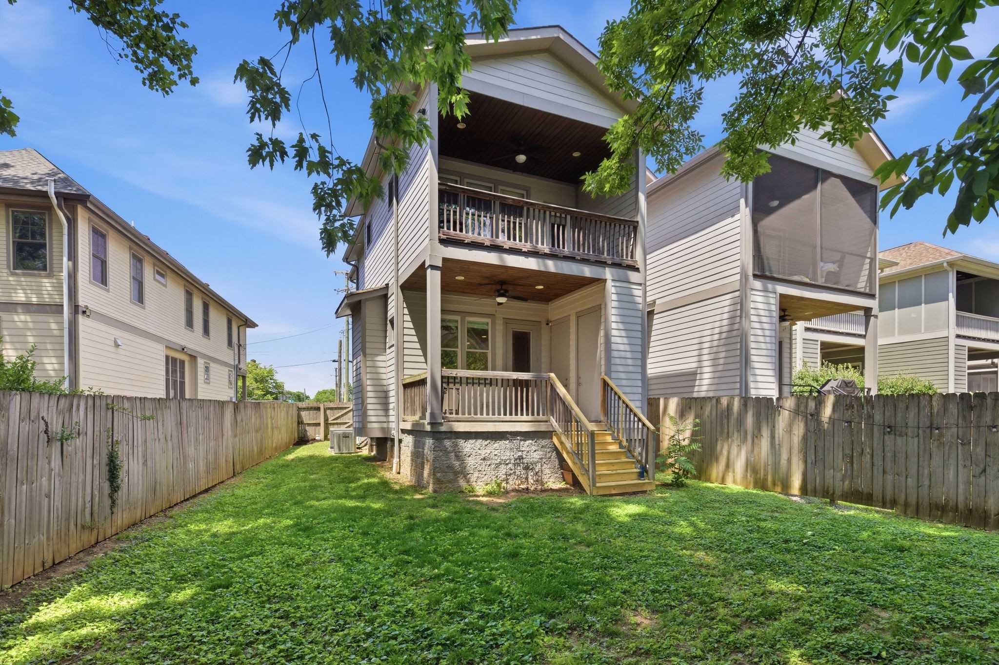 821 Knox Ave
