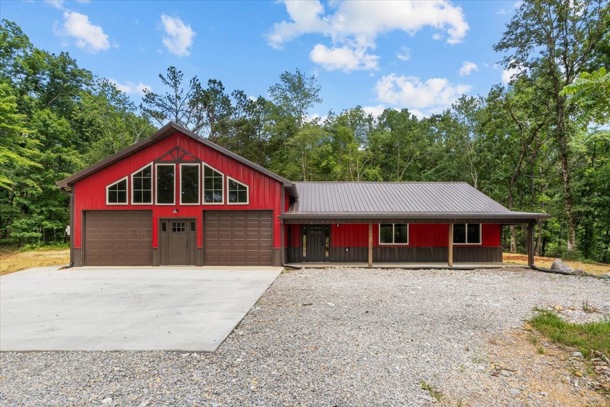 2796 Highway 100