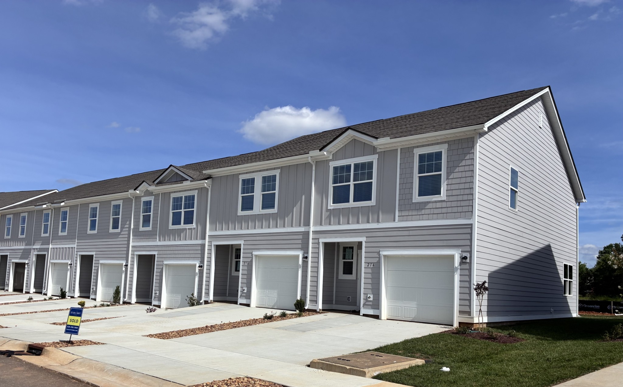 216 Darlington Dr