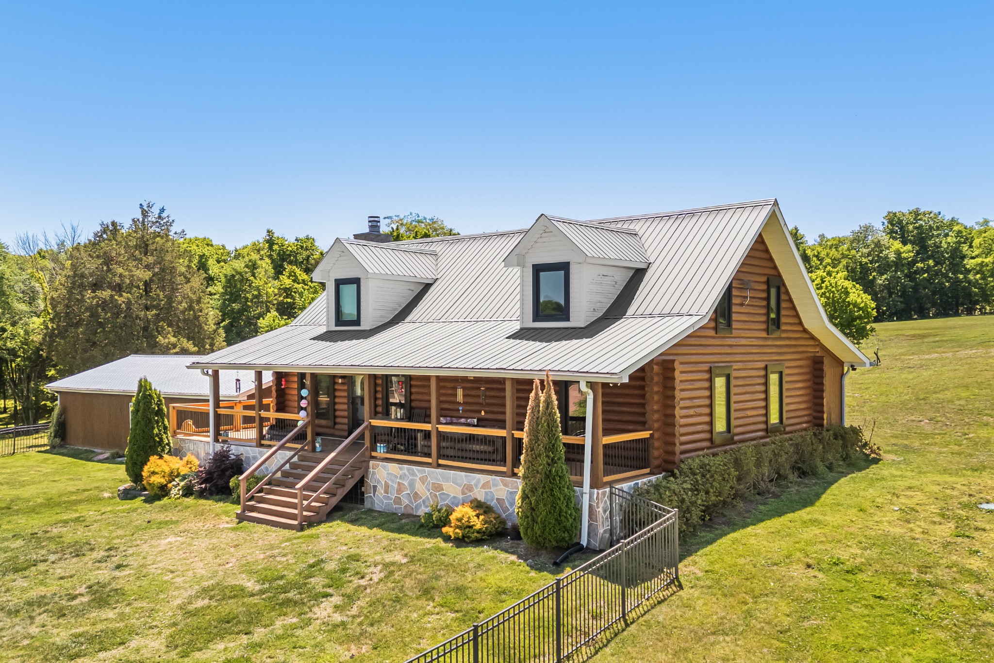 642 Beach Bottom Rd