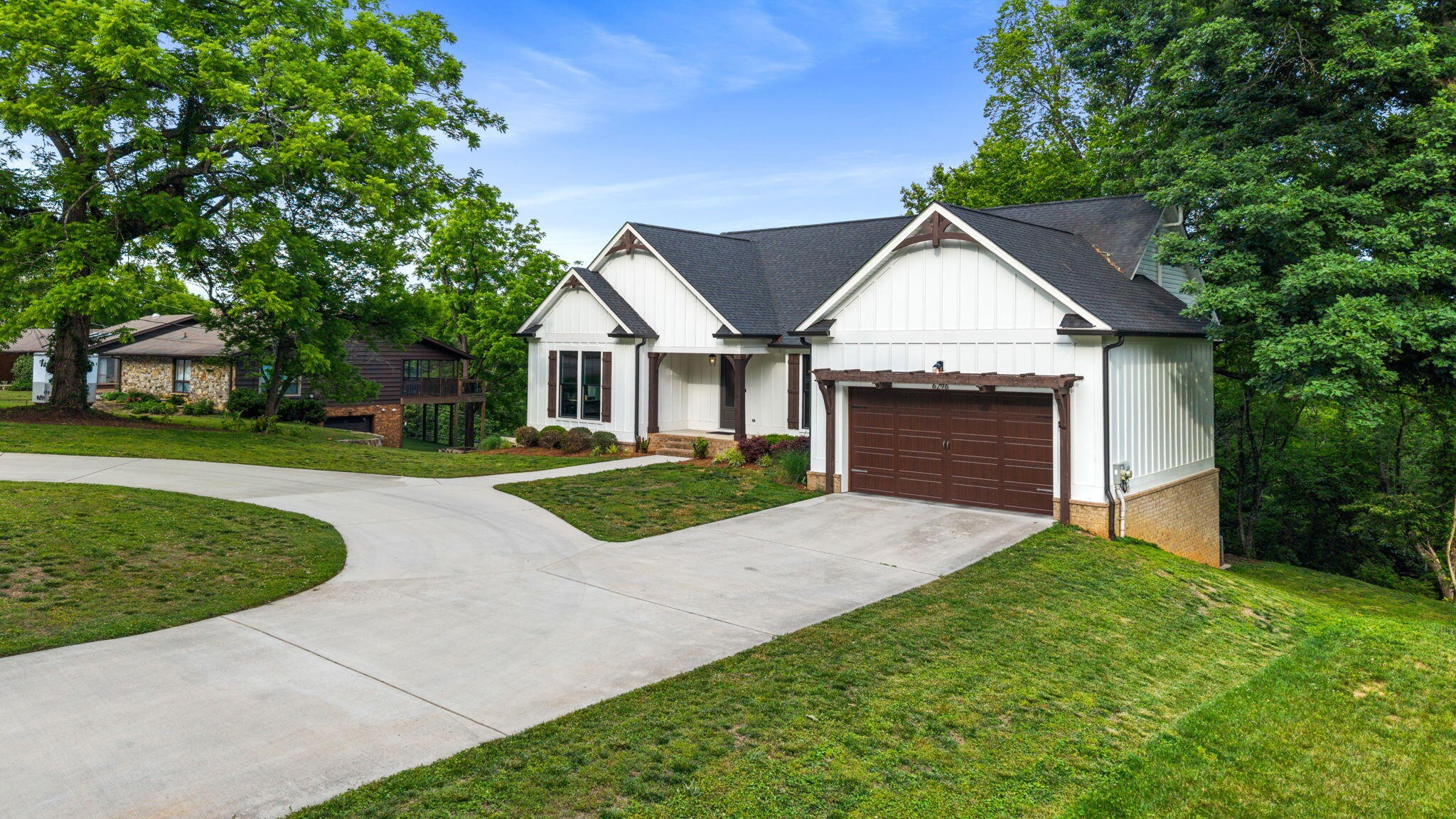 6296 Fairview Road