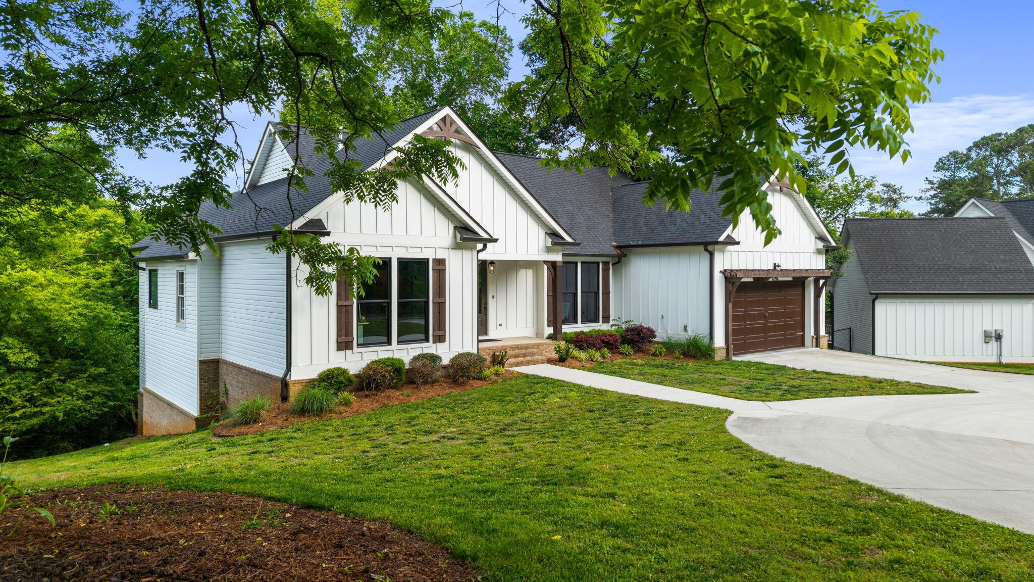 6296 Fairview Road