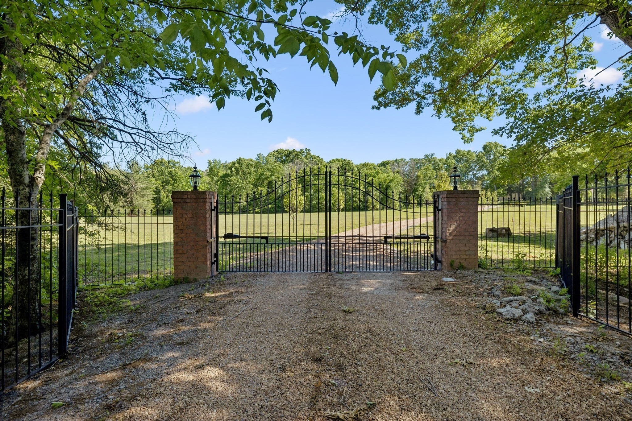 250 Bonwood Dr