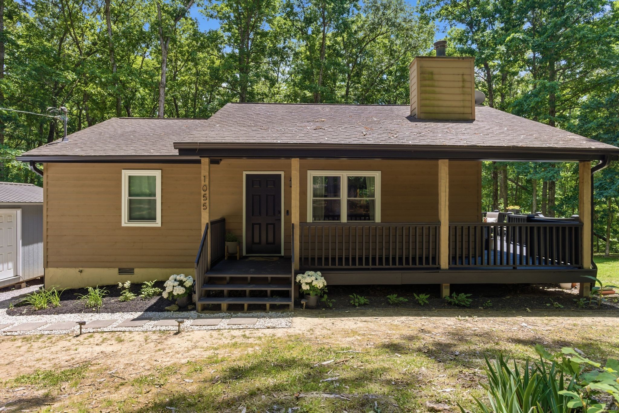 1055 Lonesome Pine Rd