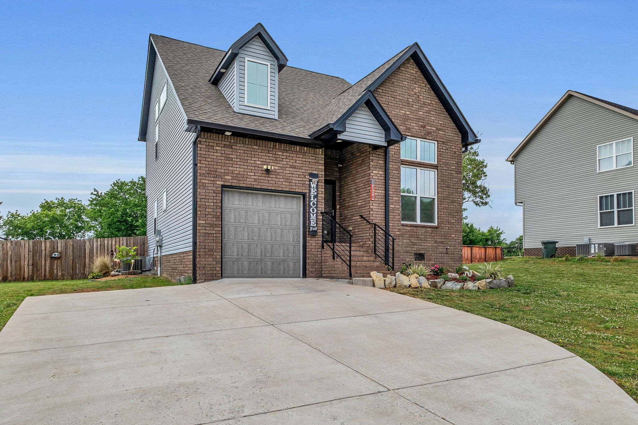 208 Freedom Dr