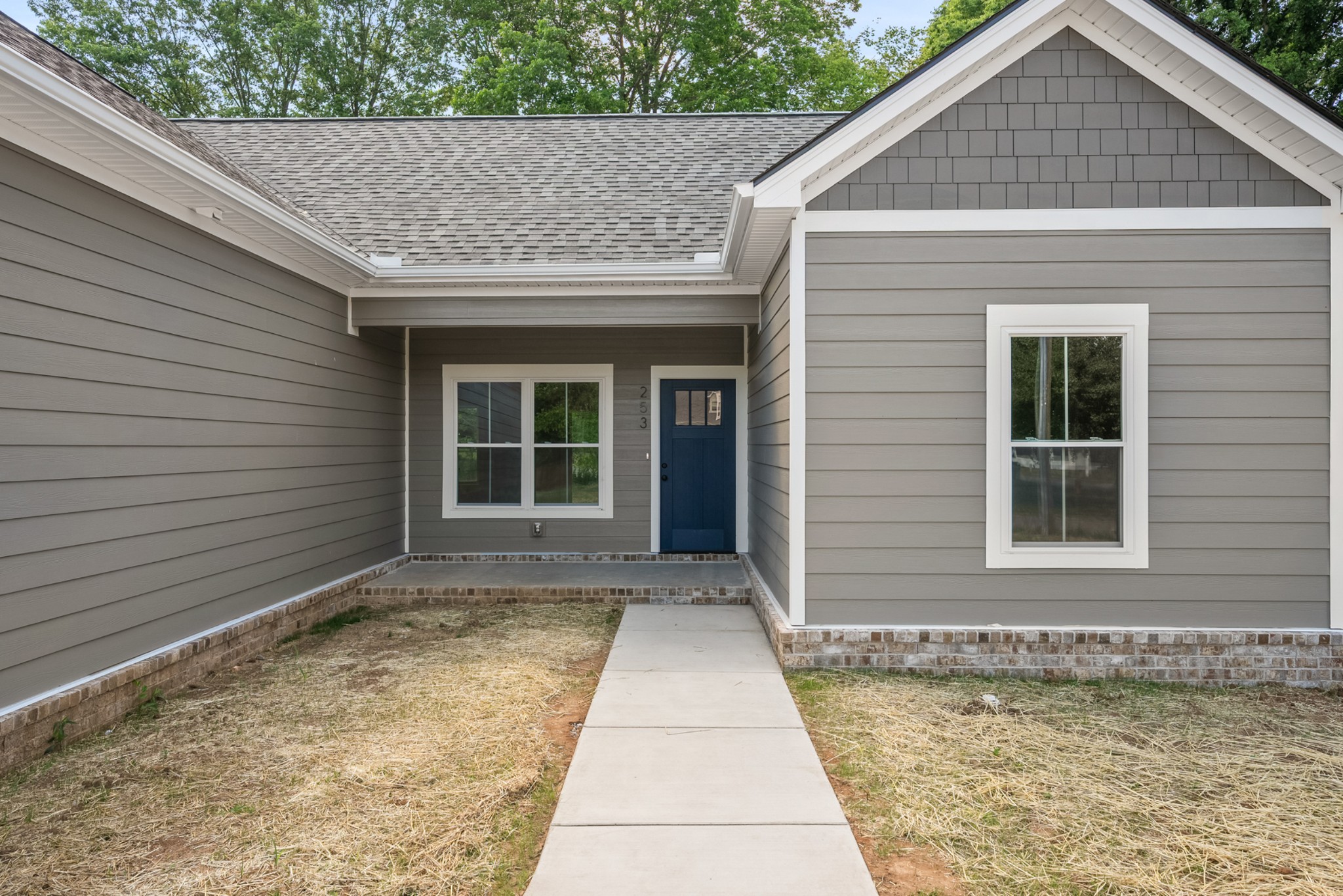 253 Brookfield Cir