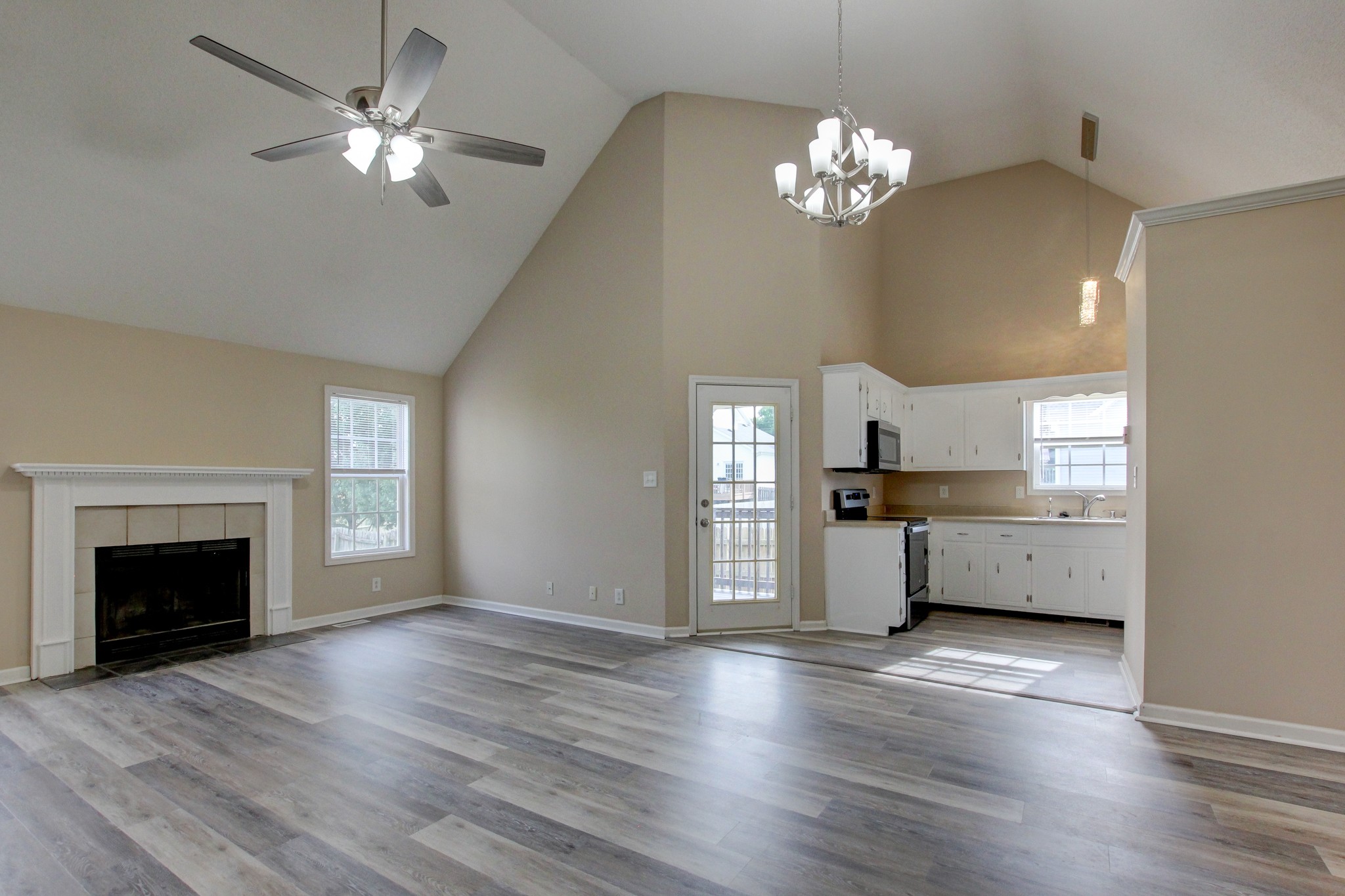 1356 Meredith Way