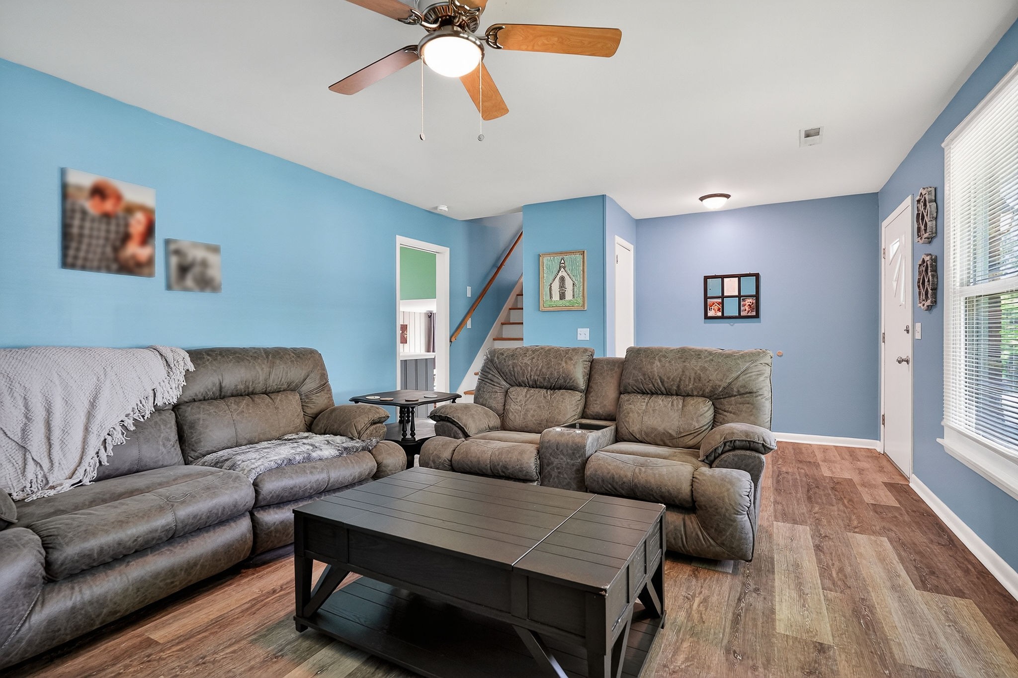 317 Lakeshore Dr