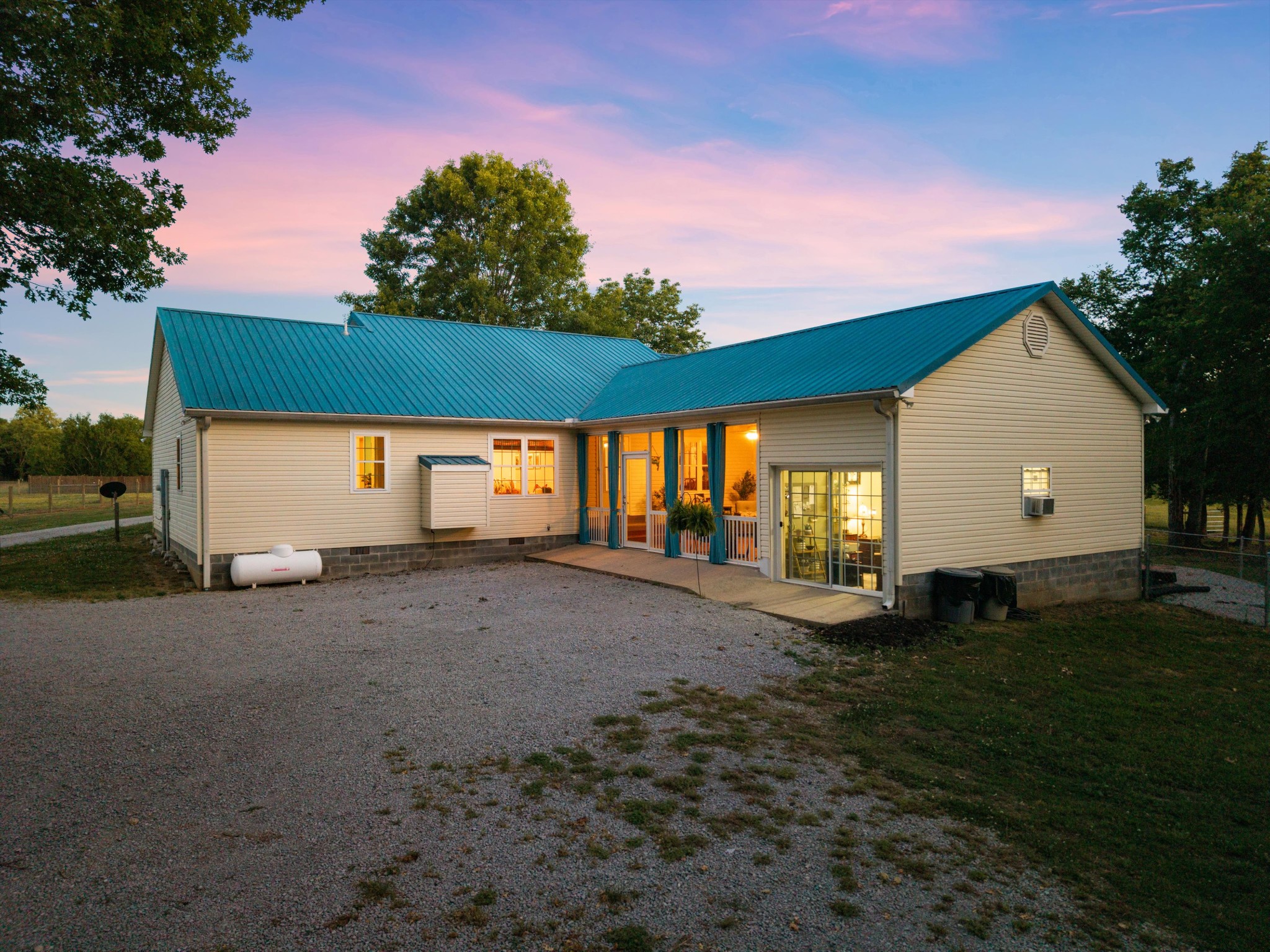 332 John Shaw Rd