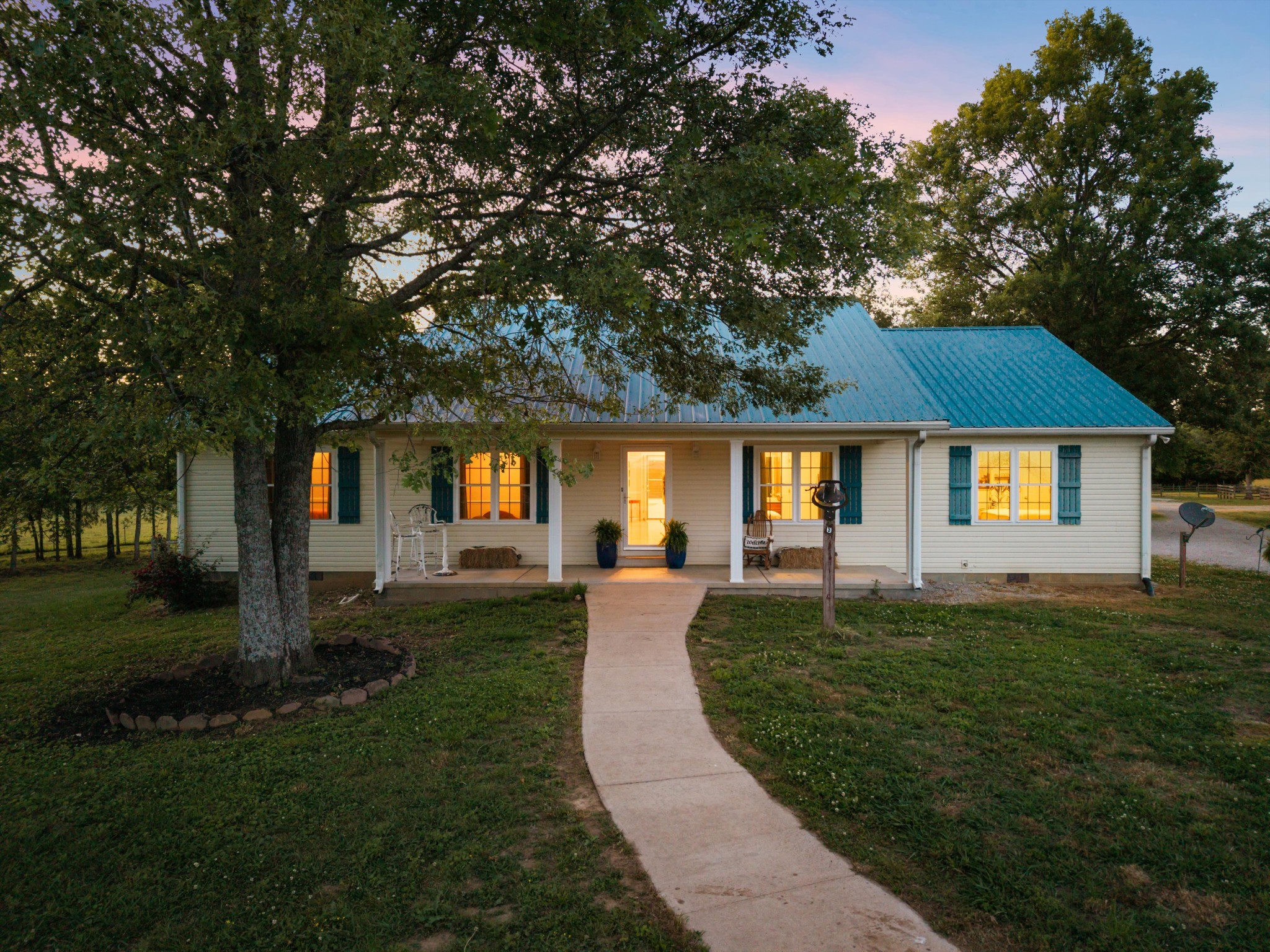332 John Shaw Rd