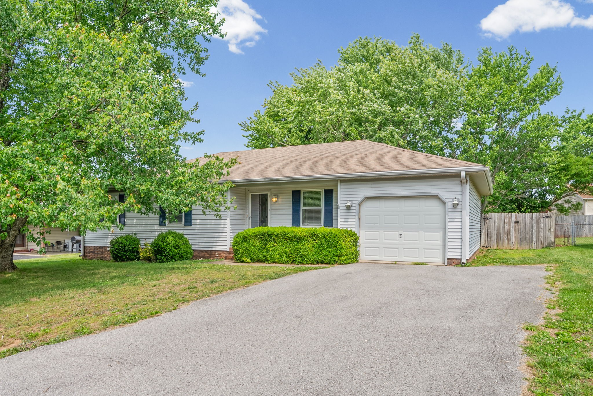 535 Fox Chase Ct