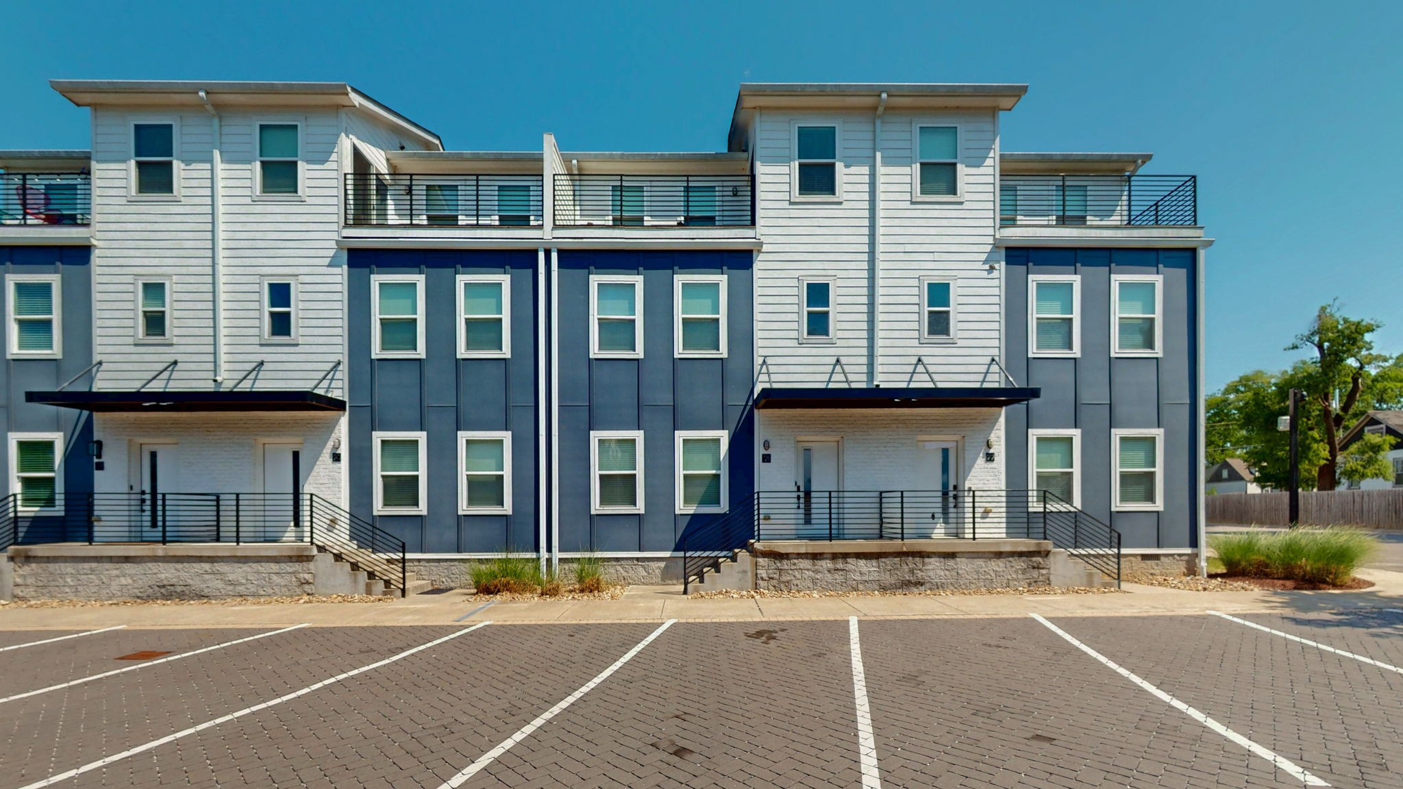 110 Duke St