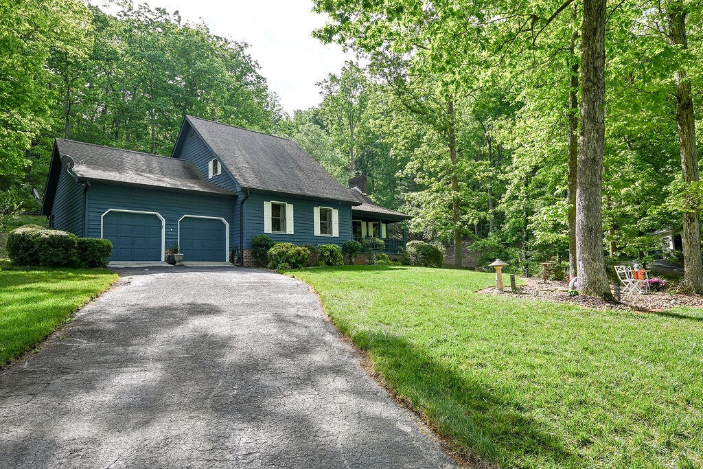2168 Little Falls Circle, NW