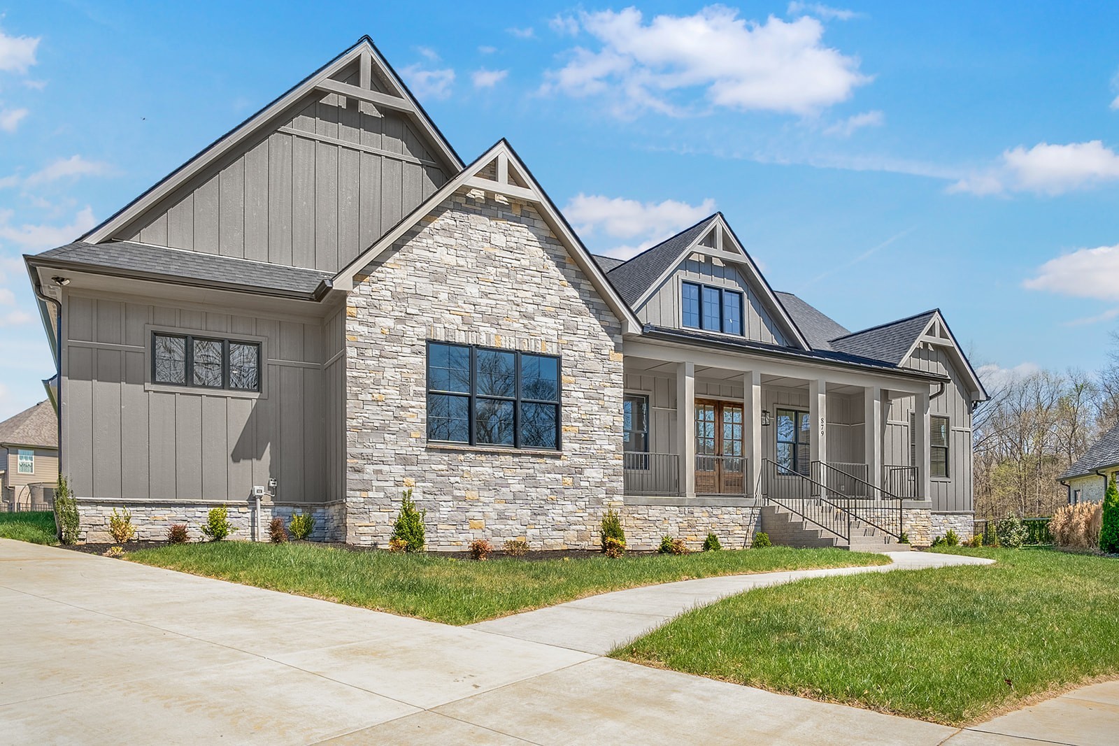 879 Shady Bluff Trl