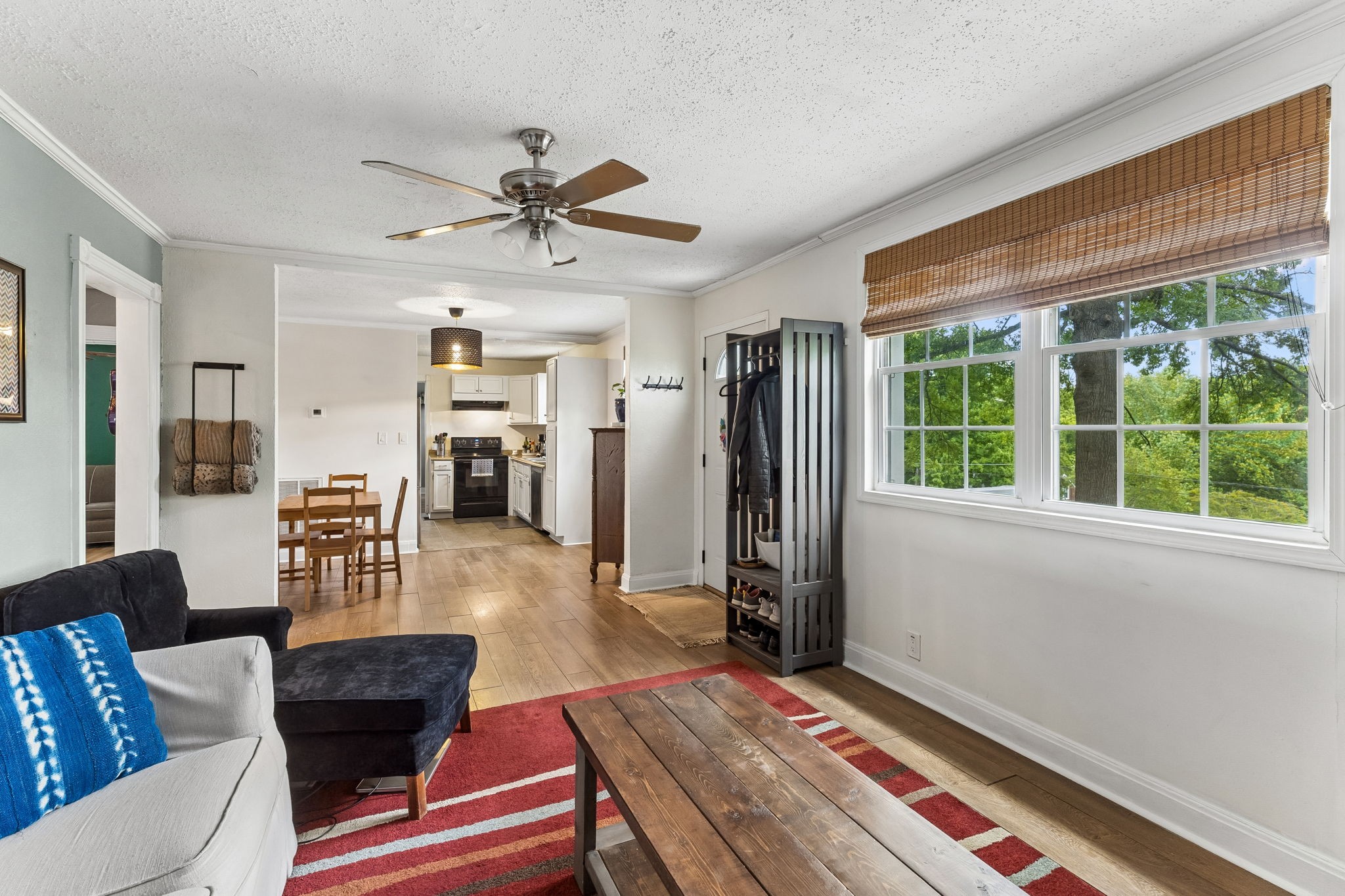 1308 Saturn Dr