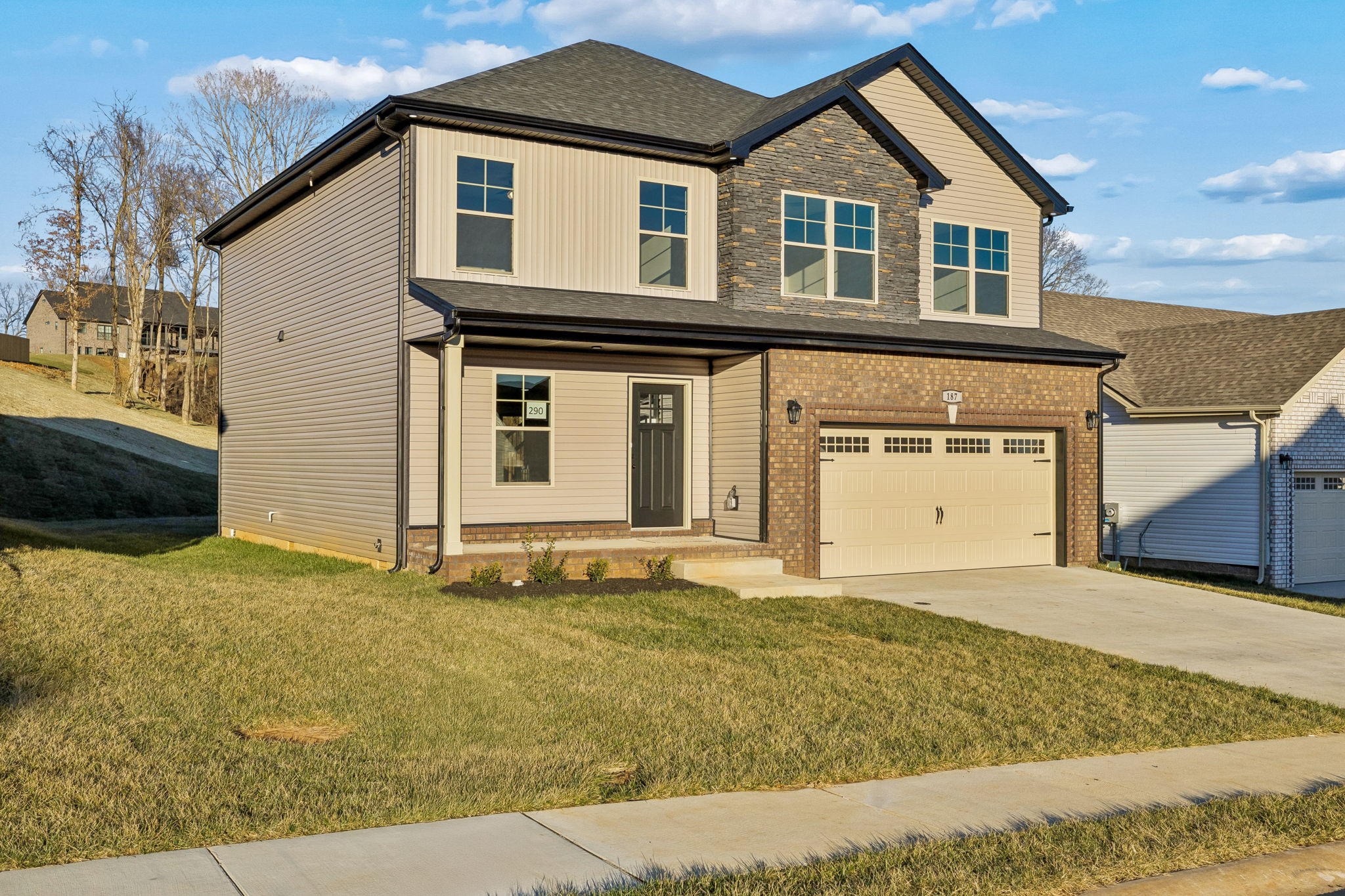 319 Cardinal Creek