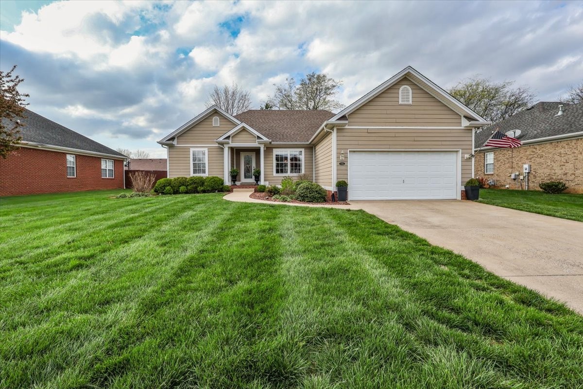936 Aristides Dr