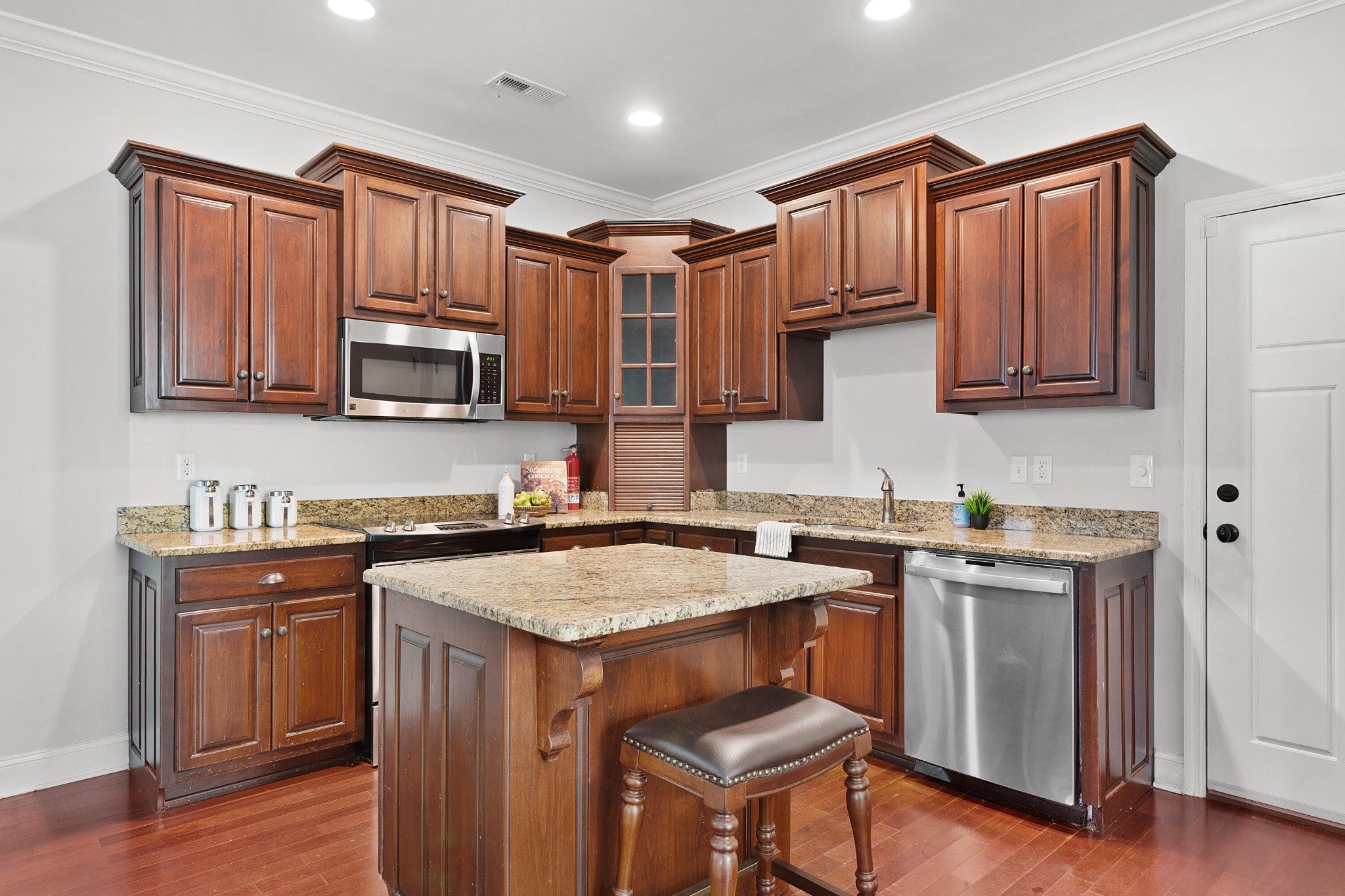 6752 Palms Court