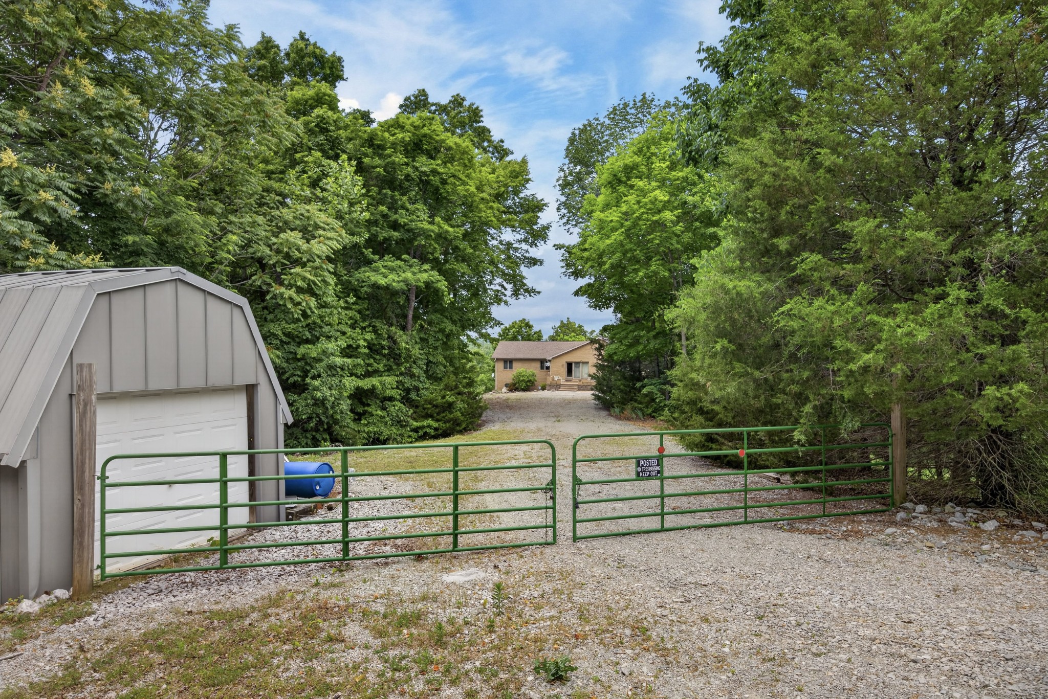 241 Hidden Cove Ln