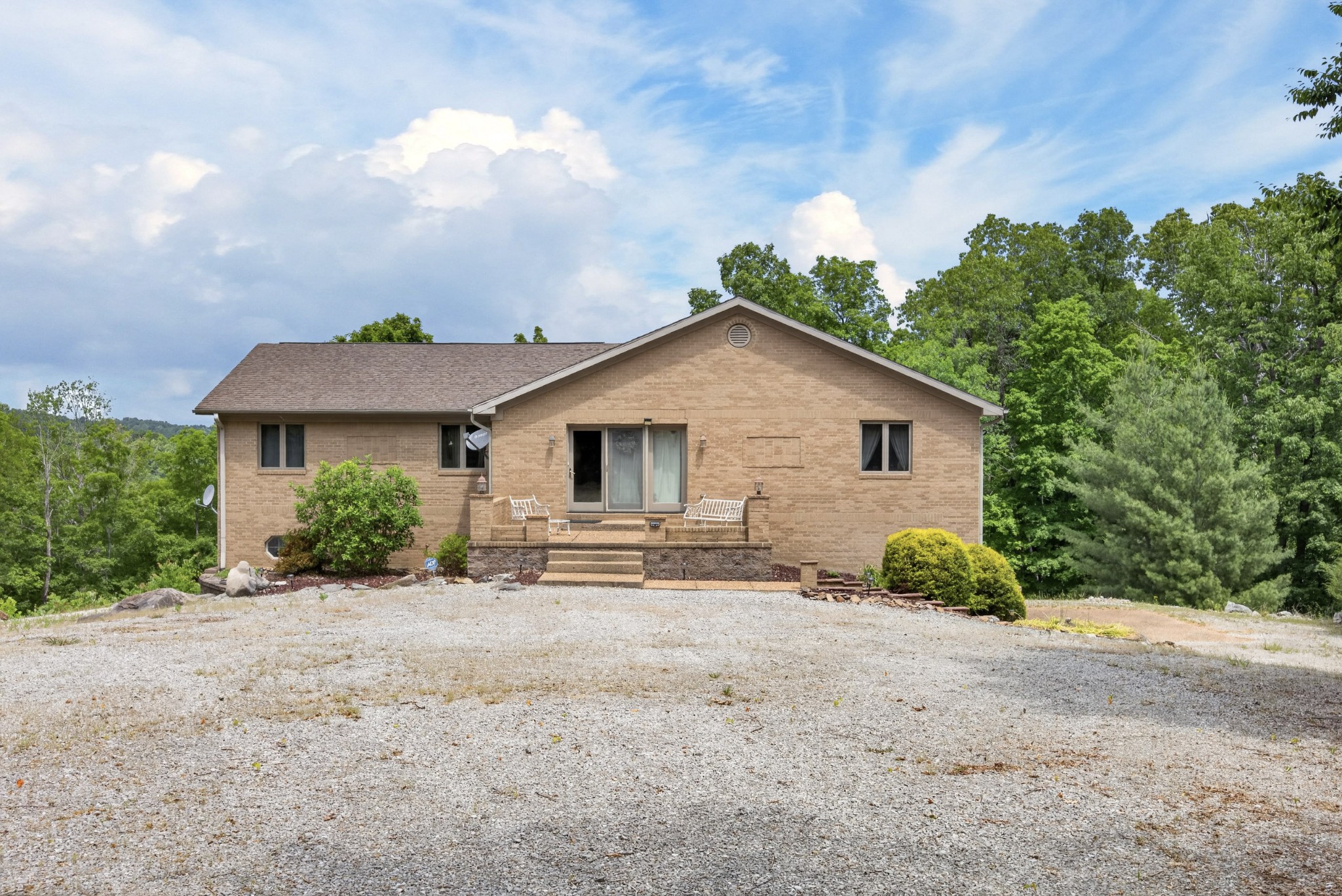 241 Hidden Cove Ln