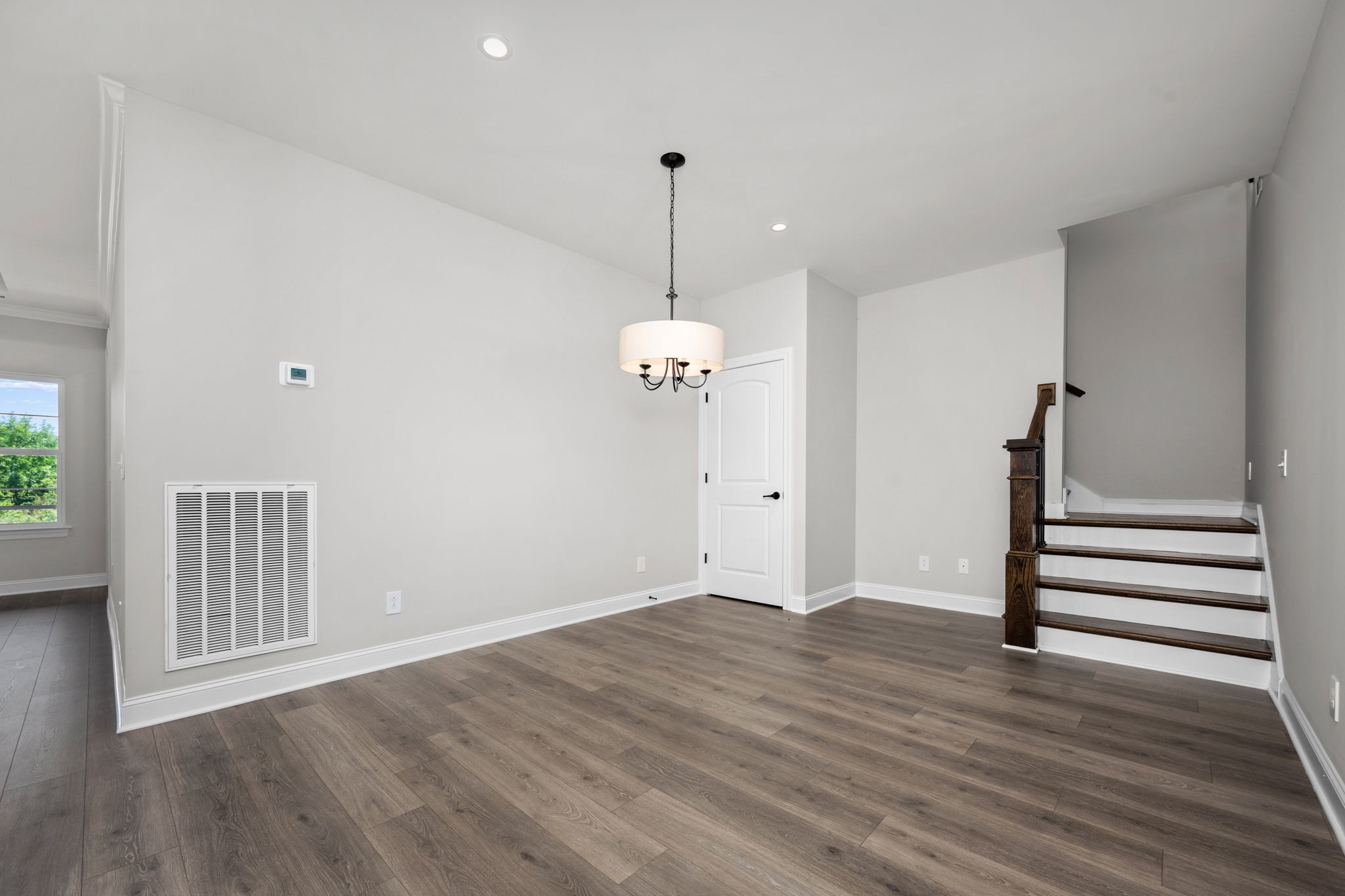 2290 Midland Rd