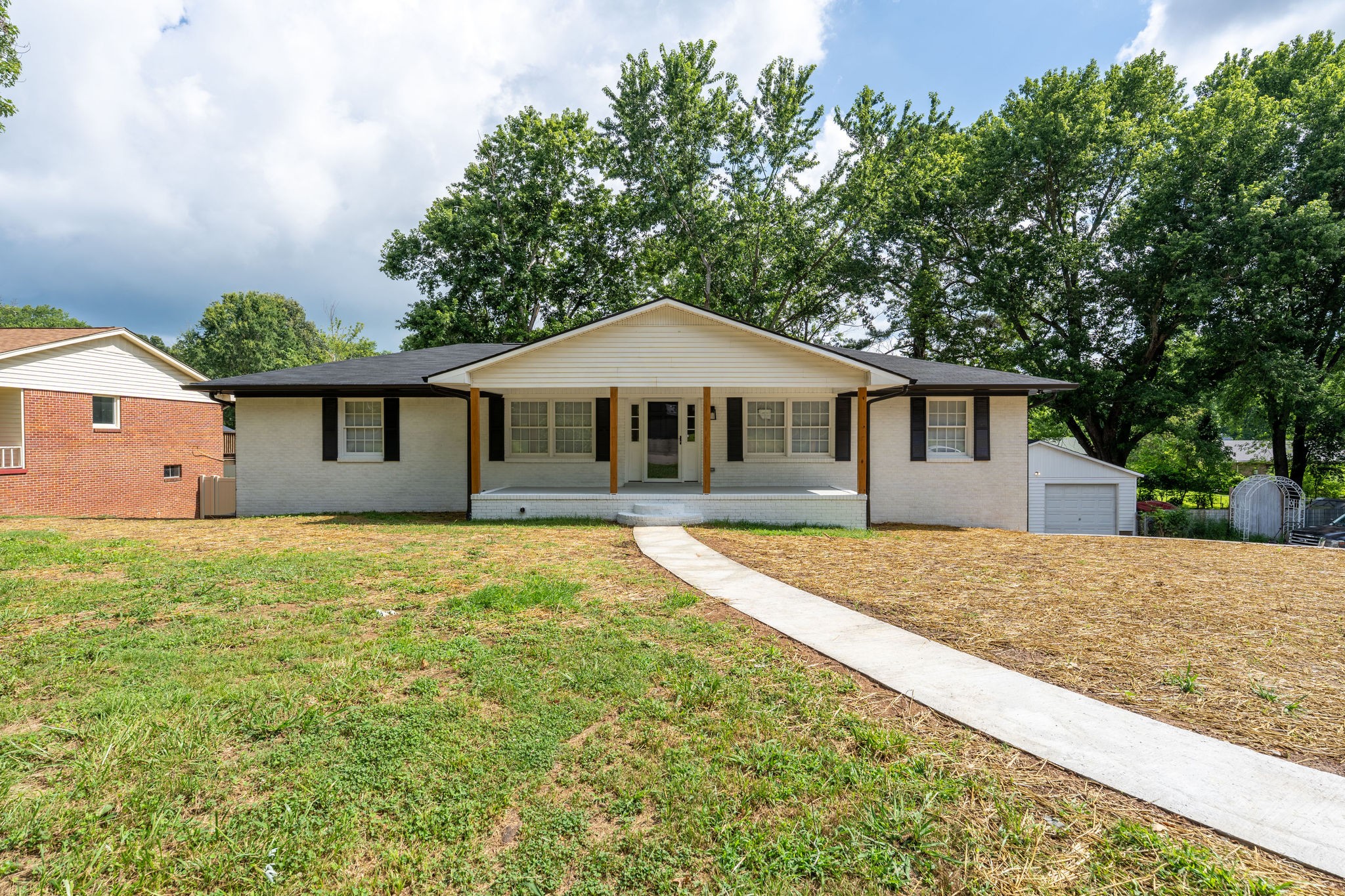 1610 Grandaddy Rd