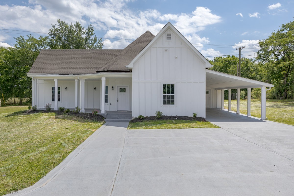 638 Rucker Rd