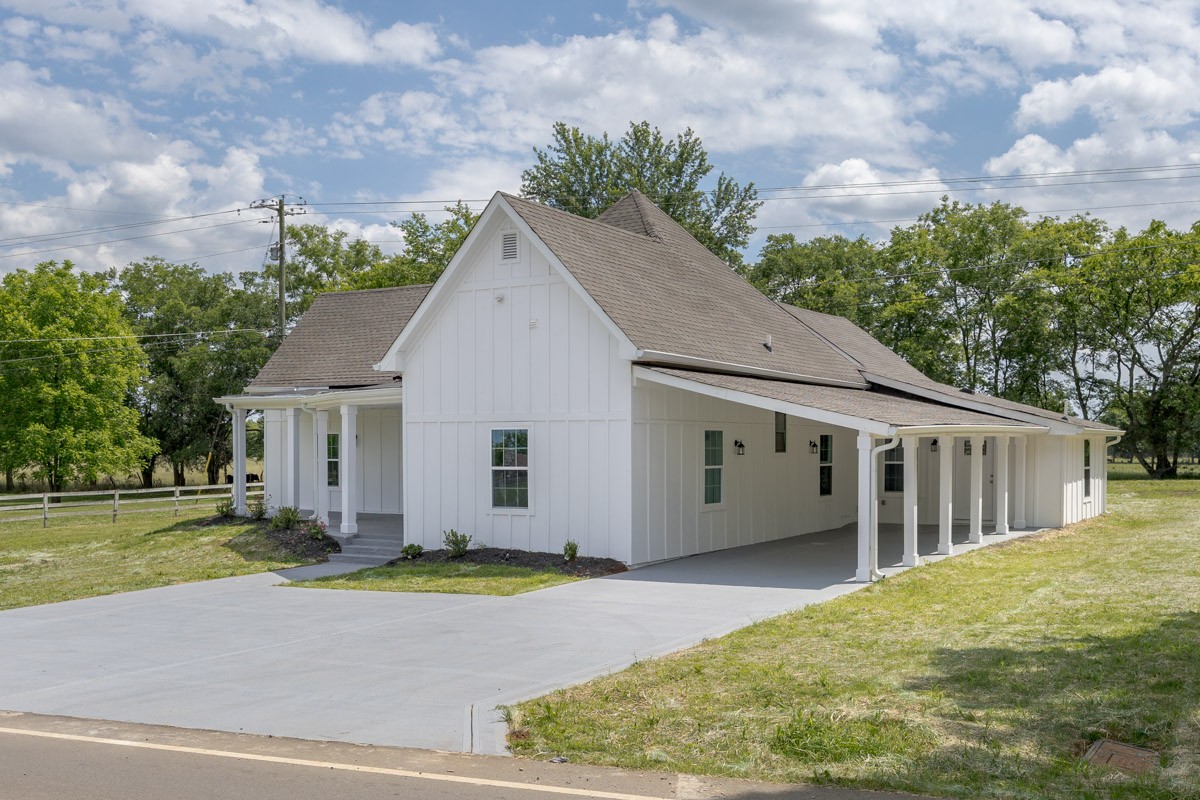 638 Rucker Rd