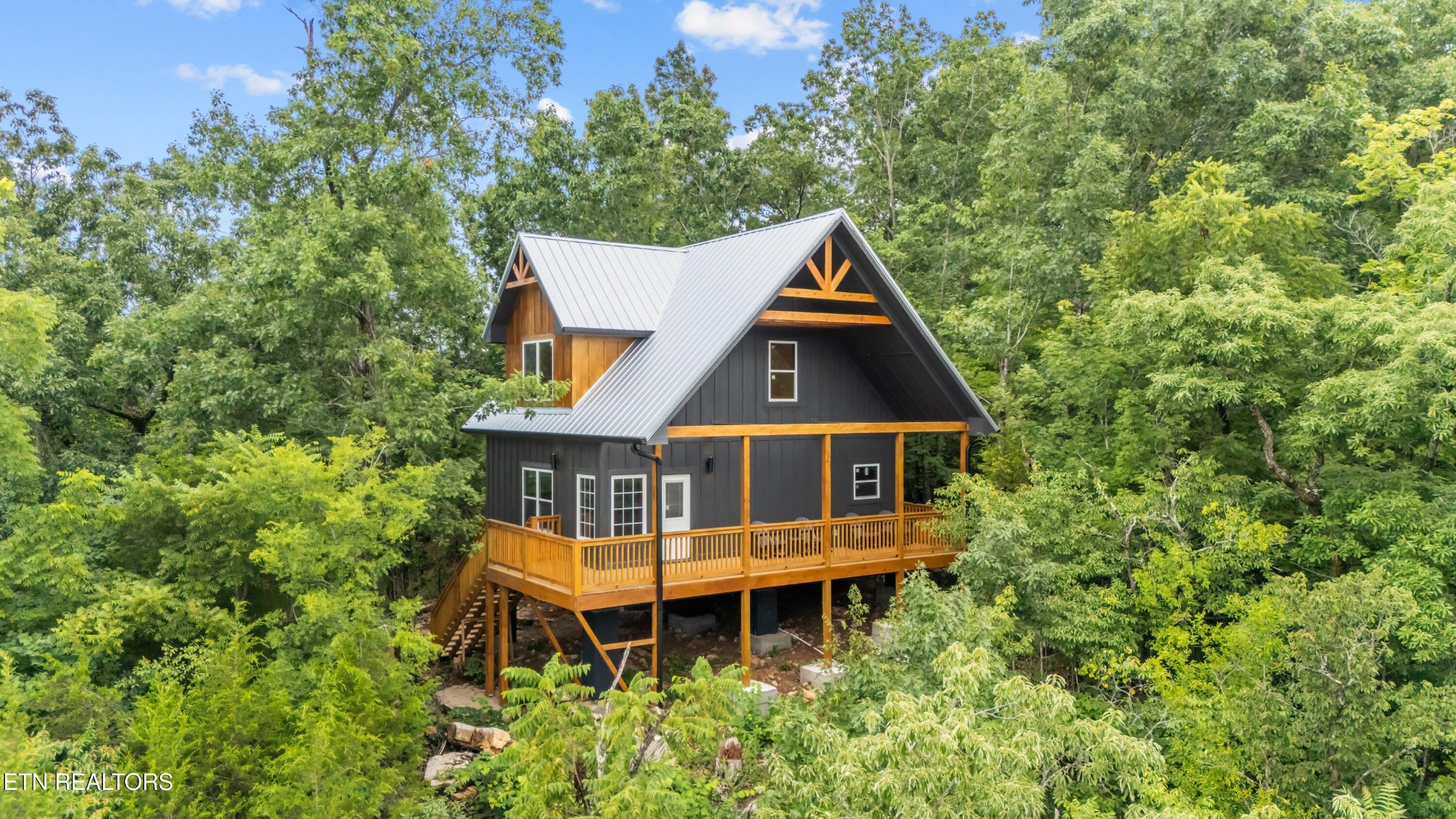 425 Cliffwood Drive