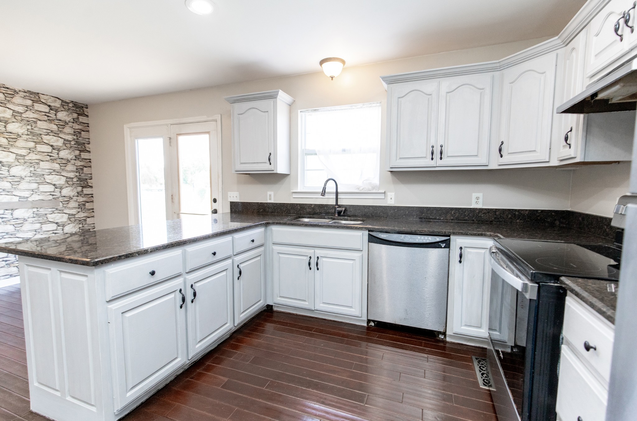 443 Clearview Rd