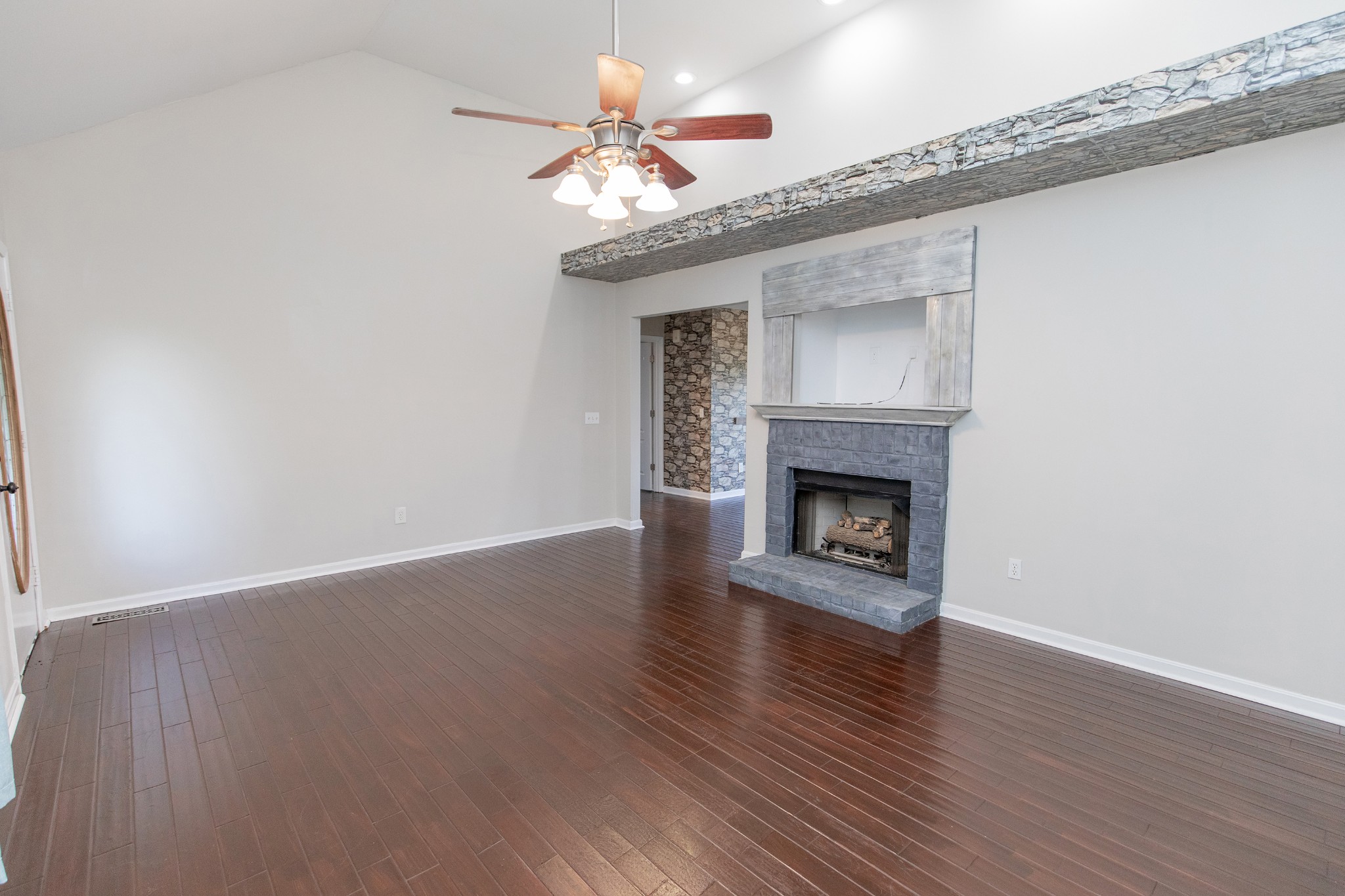 443 Clearview Rd