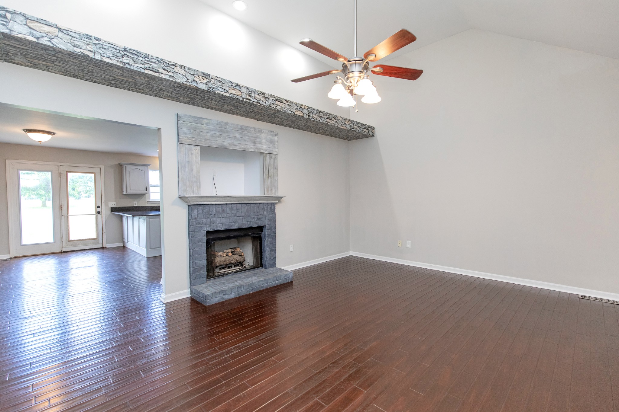 443 Clearview Rd
