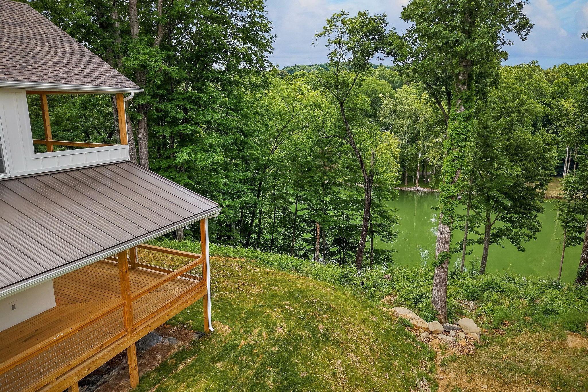 253 River Front Dr