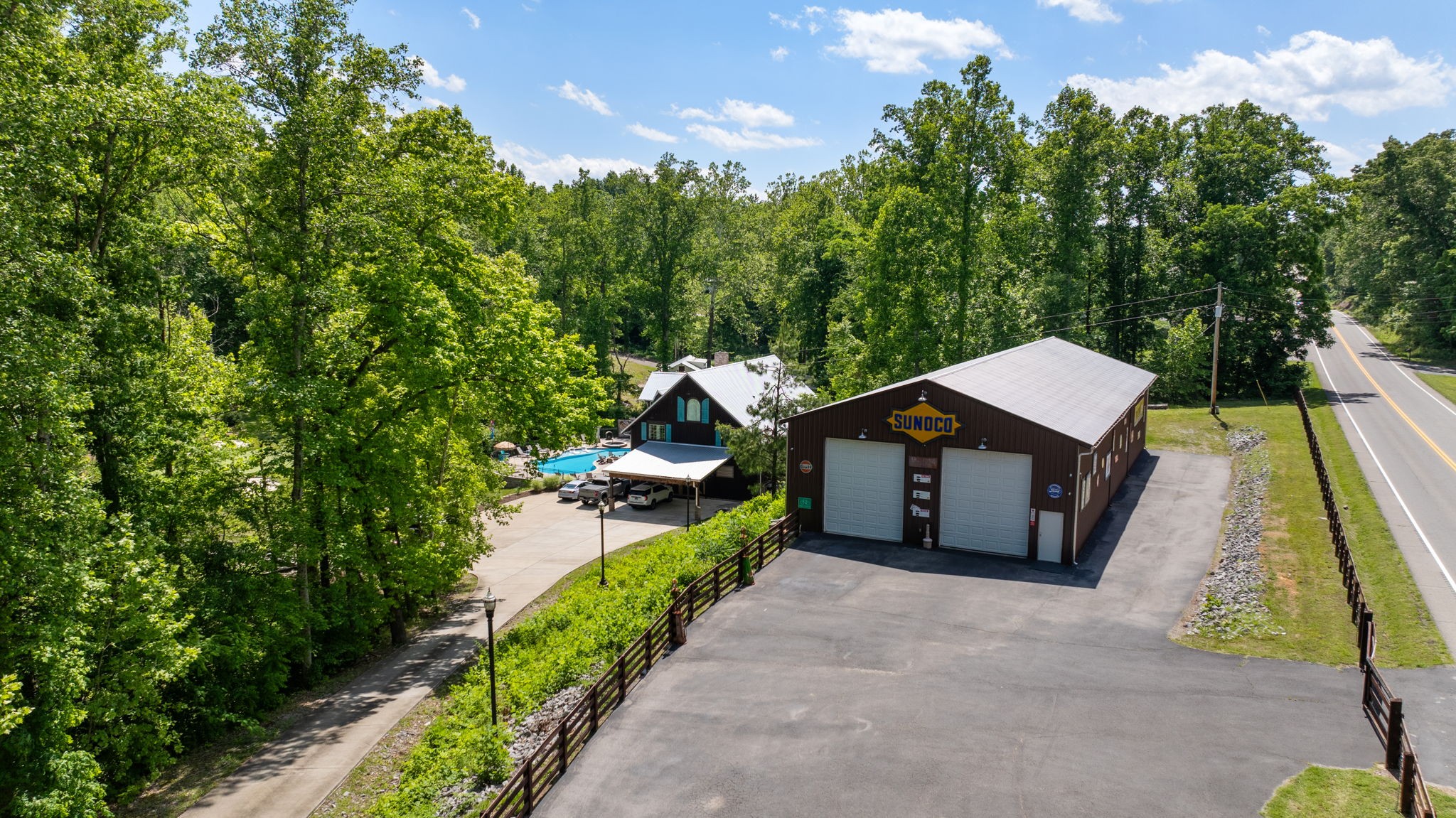 7646 Highway 100