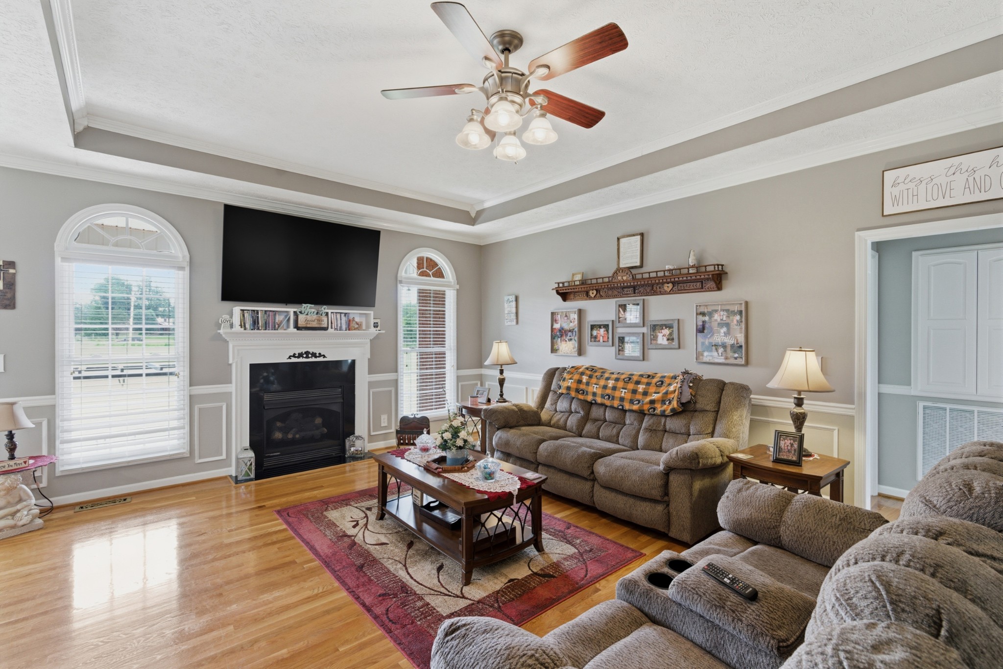 584 Golf Club Dr