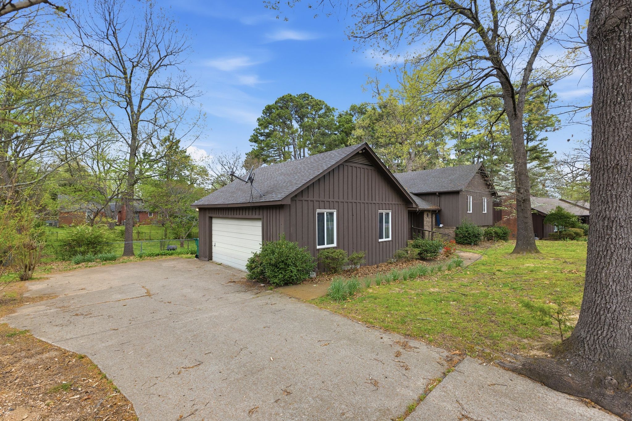 31 Colonial Cv