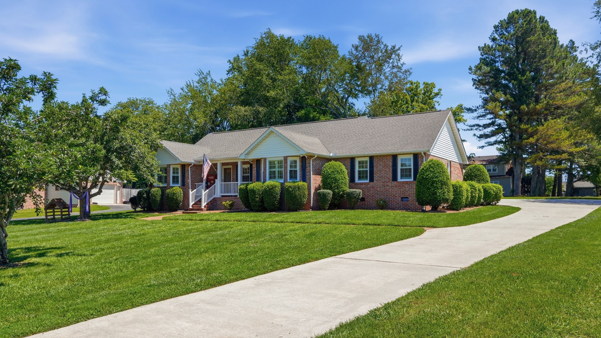 113 Provins Dr