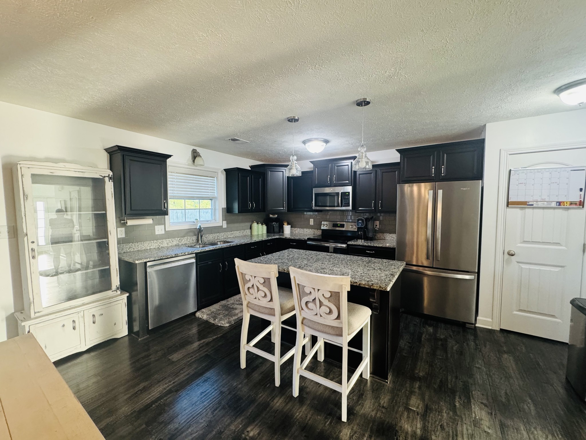 3735 Windmill Dr