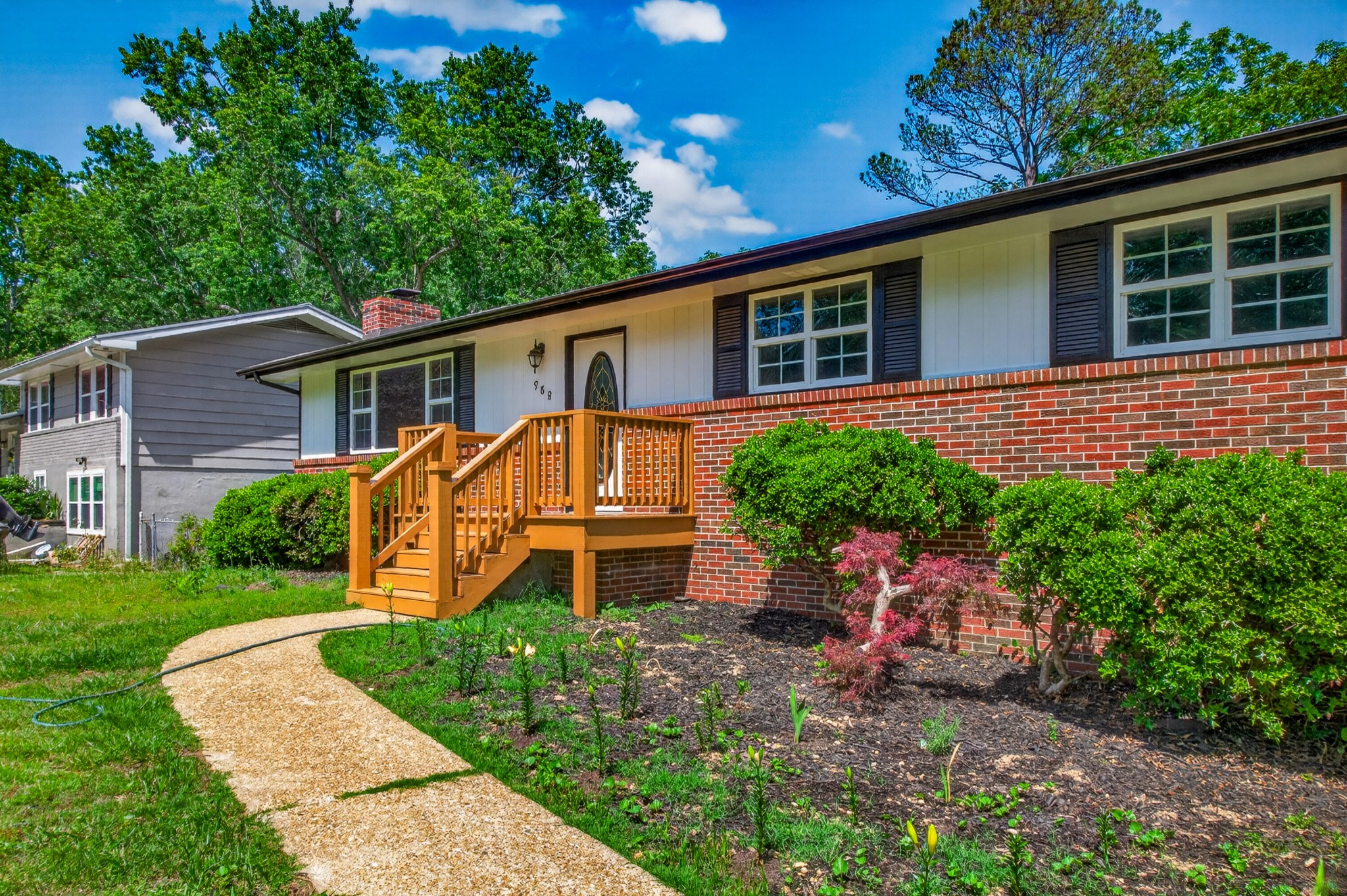 968 W Circle Drive