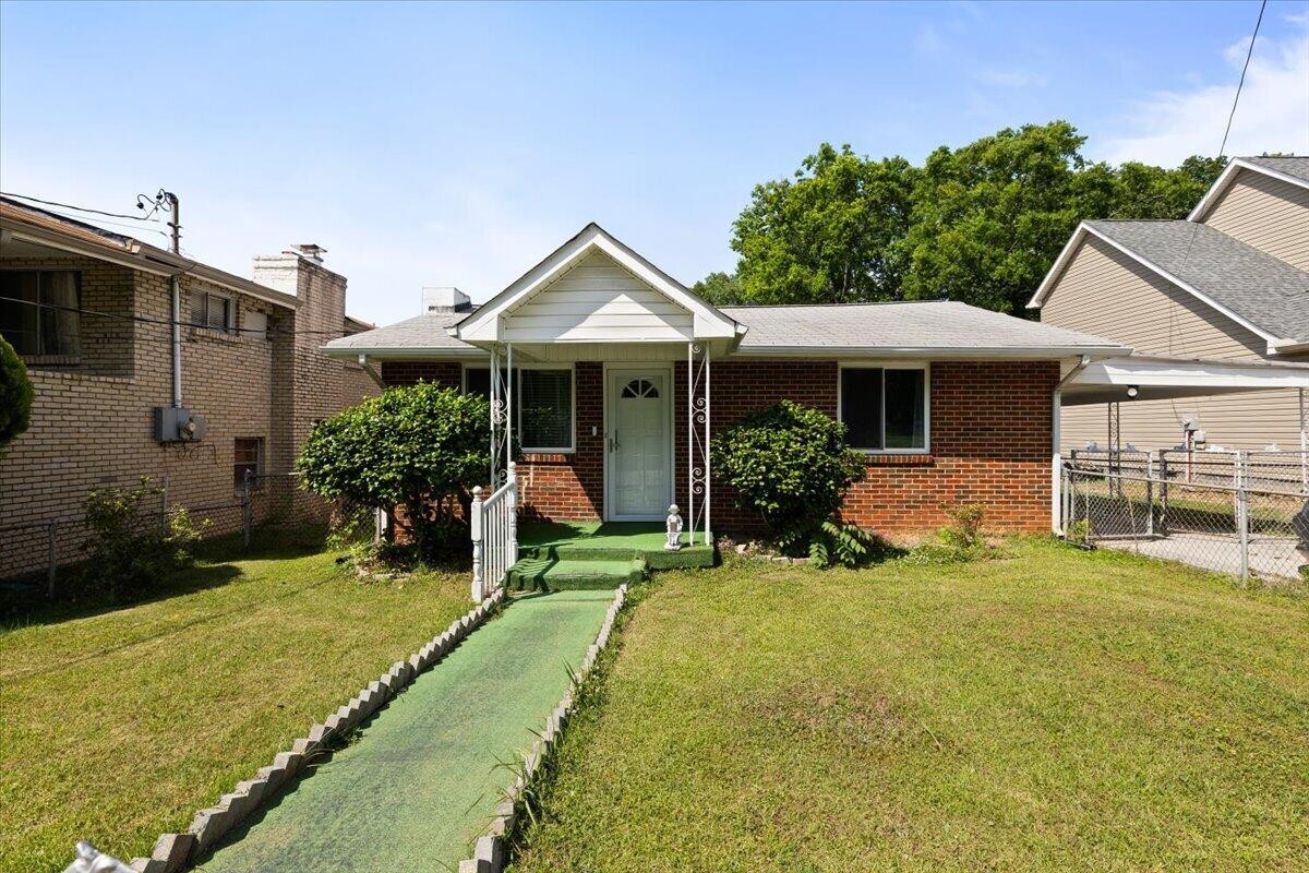 6113 Fisk Avenue