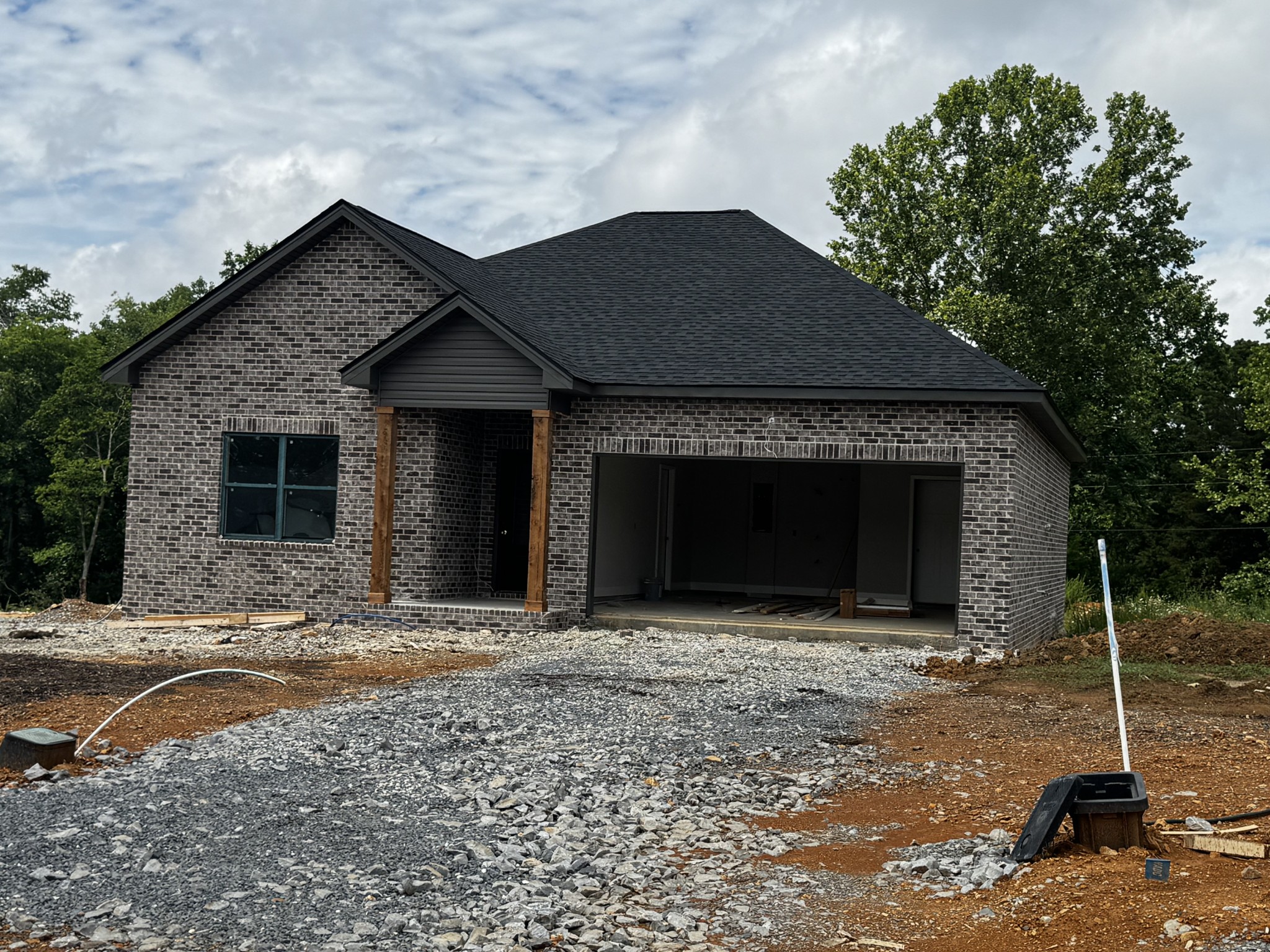 200 Sandalwood Way
