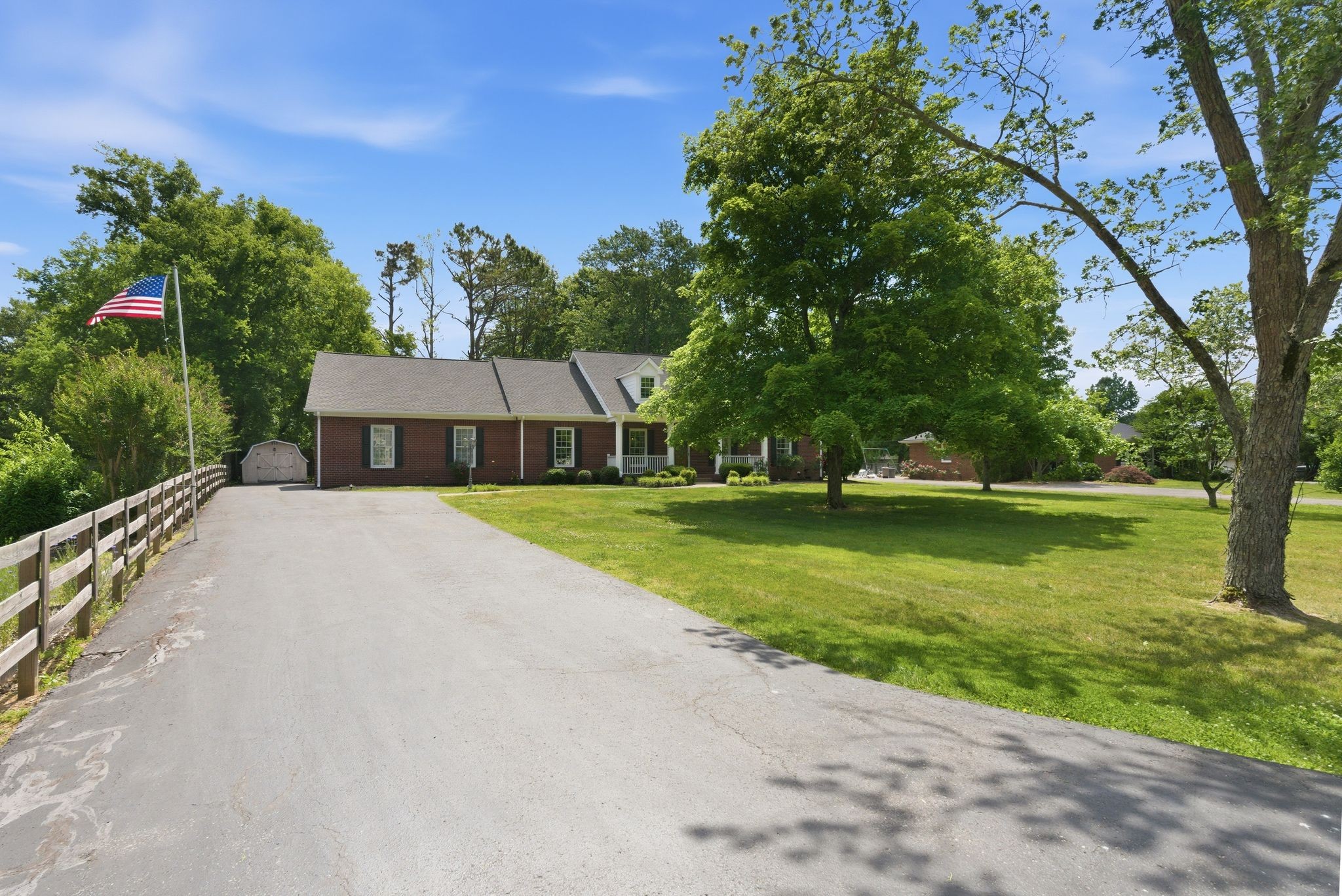 209 Cotton Ln