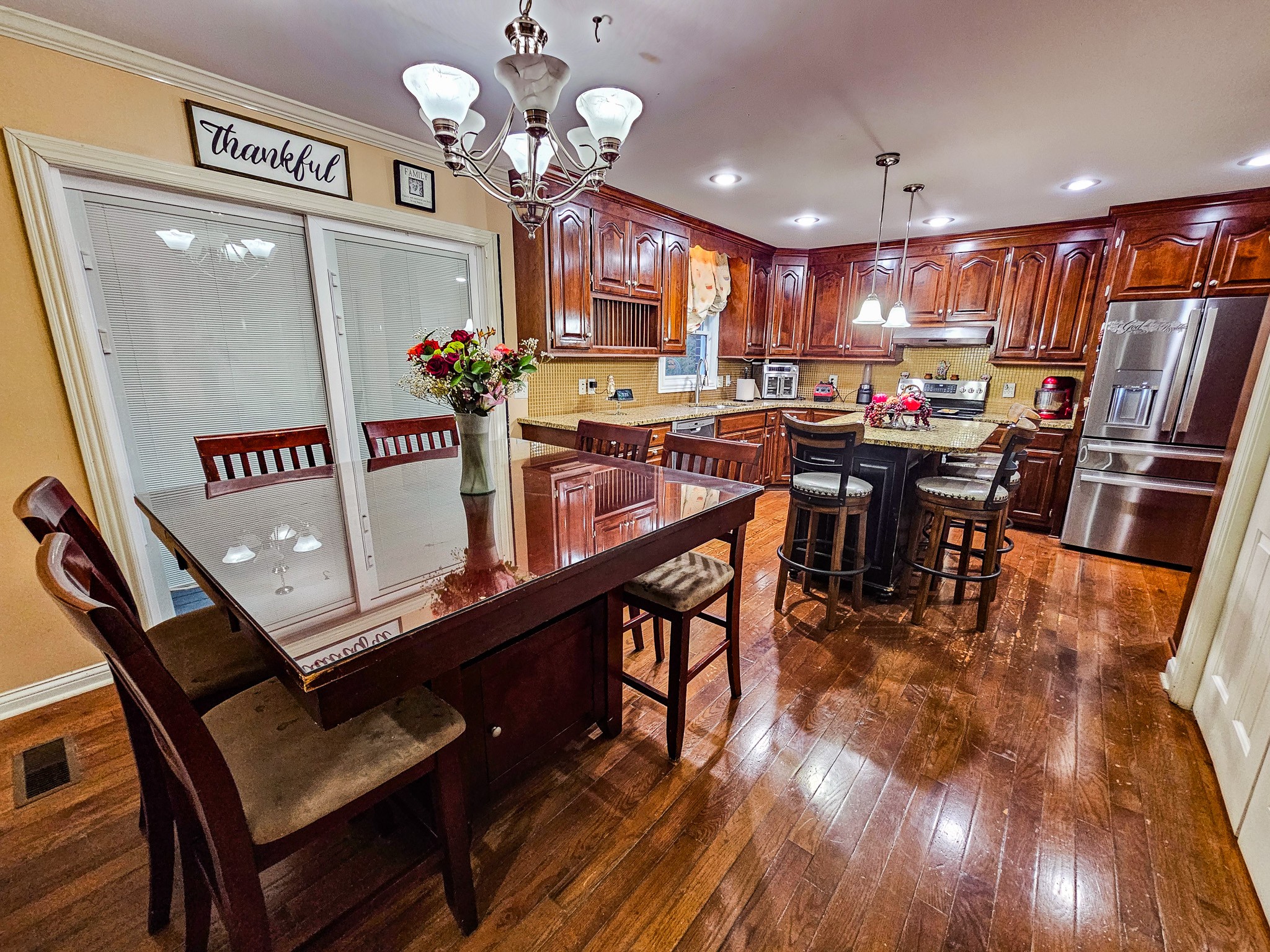 215 Northwood Ave
