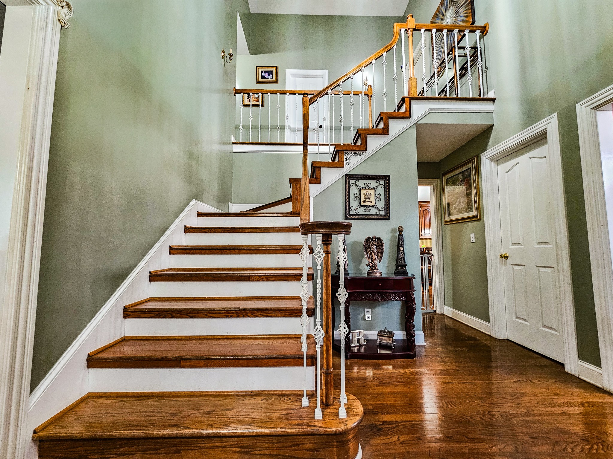215 Northwood Ave