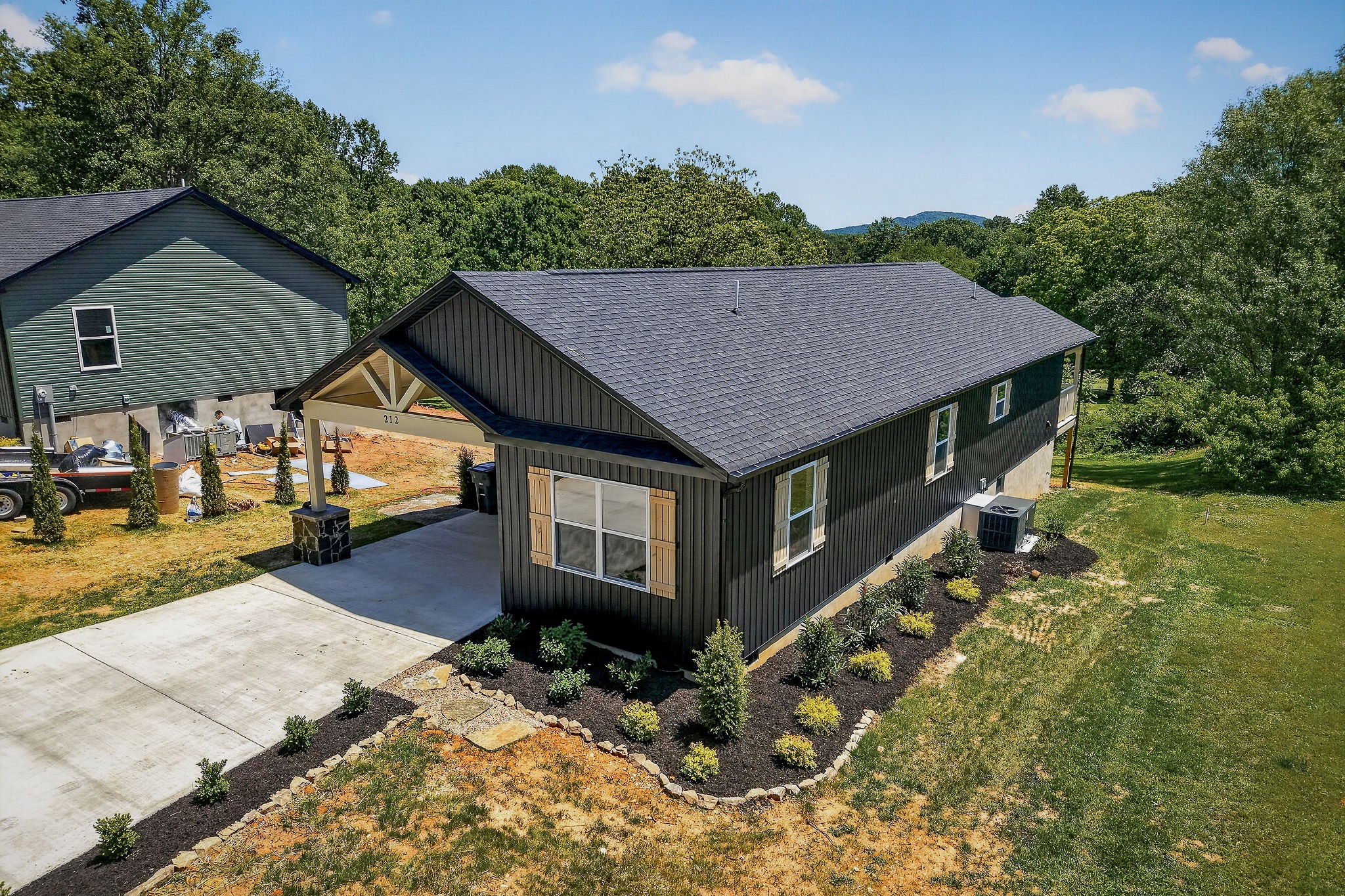 212 Twin Oaks Road