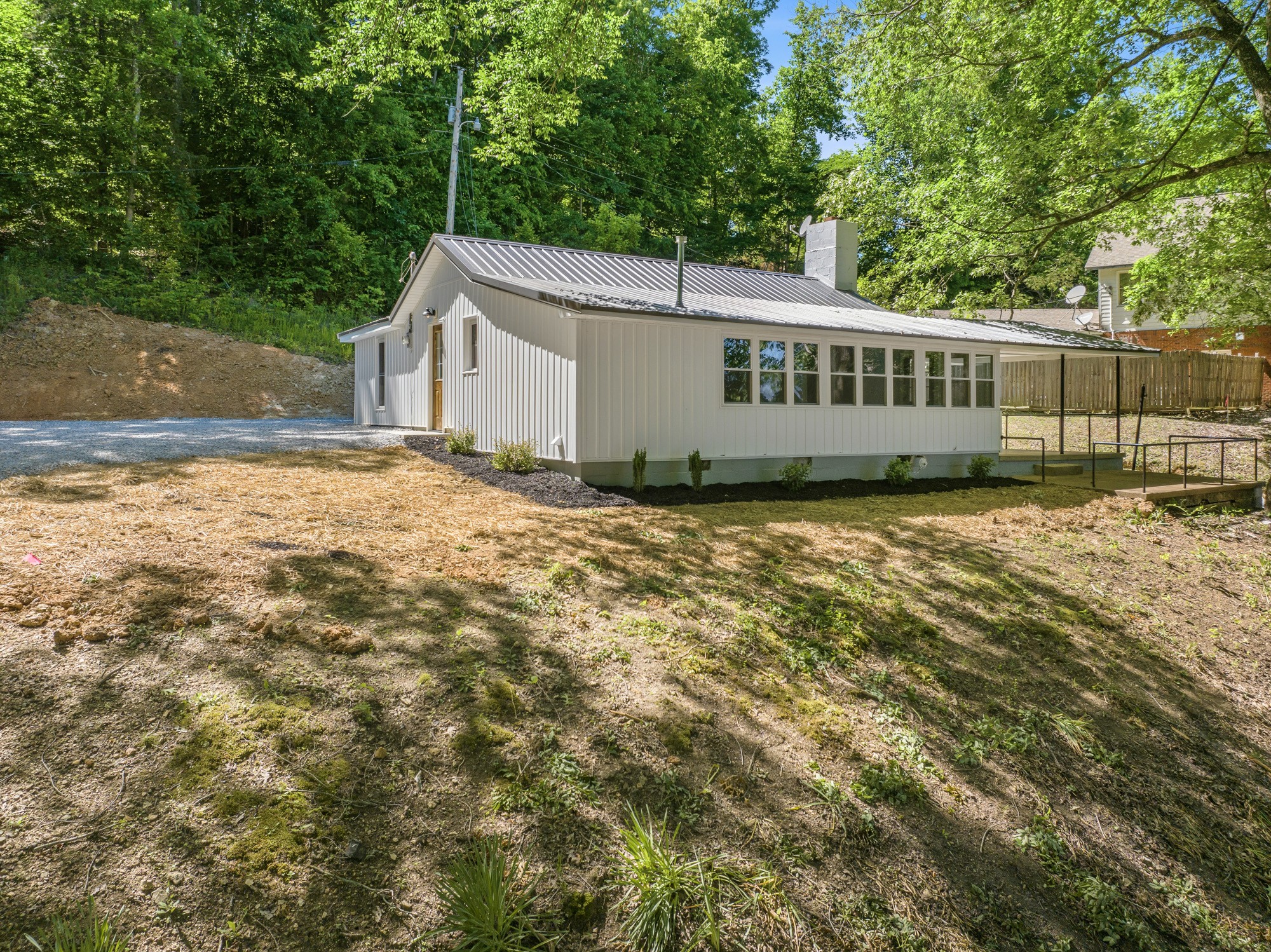 549 Little Jackson Ln