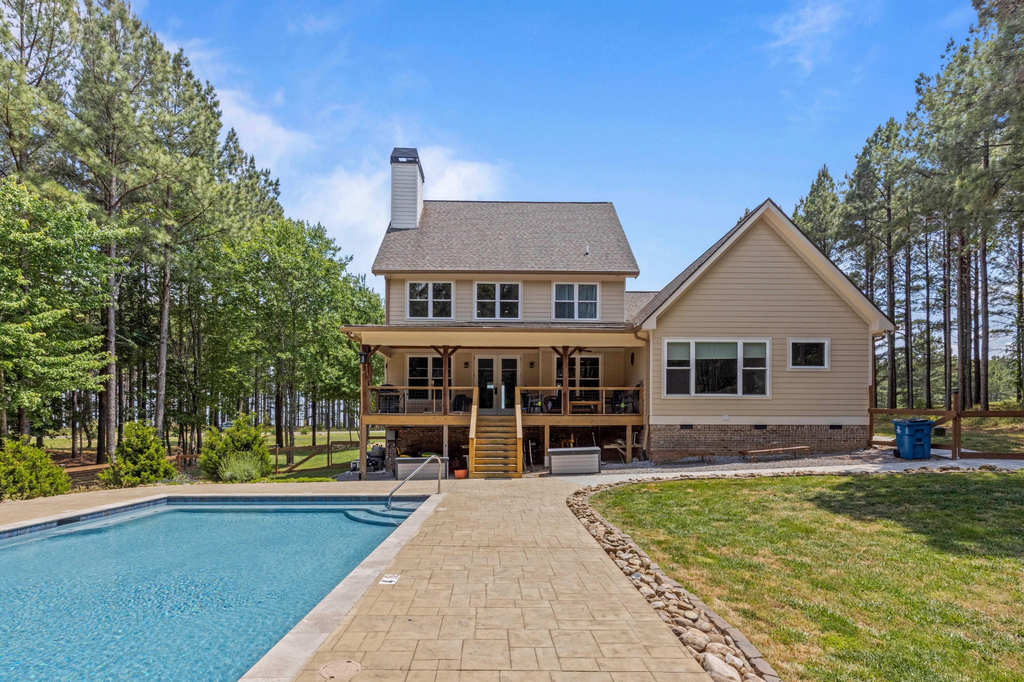 2485 River Bluffs Drive